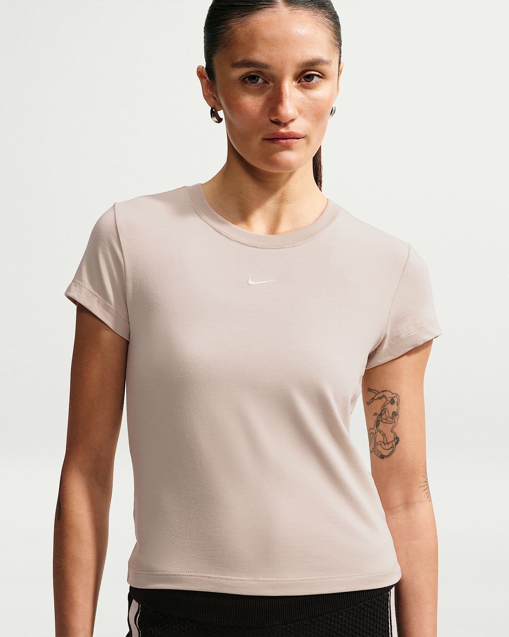 Nike Sportswear T-Shirt »W NSW NK CHLL KNT MD CRP« mit Rundhalsausschnitt, Kurzarm, aus Jersey, lockerer Schnitt