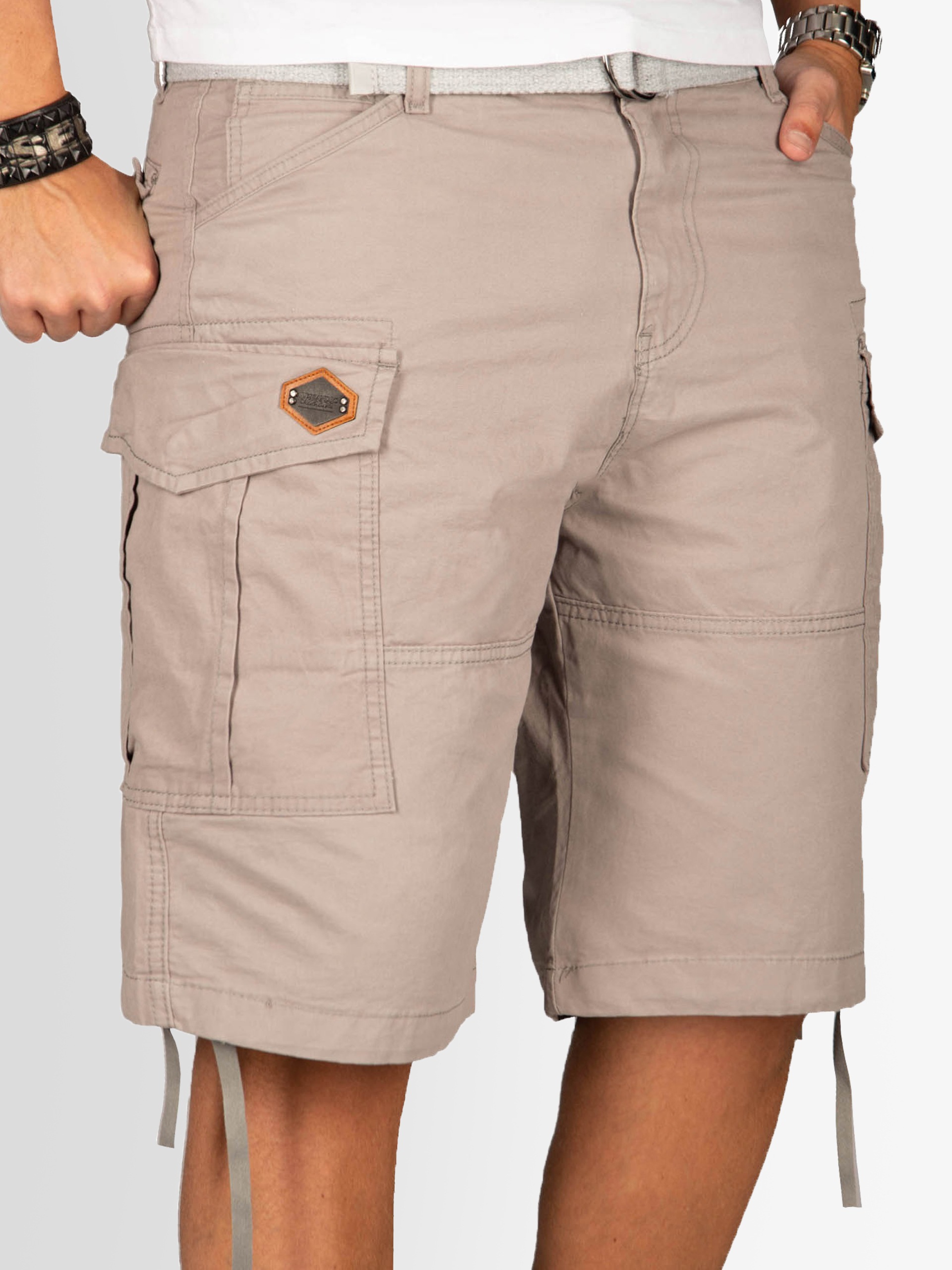 Alessandro Salvarini Cargoshorts »A. Salvarini Herren Designer Cargo Shorts Cargoshorts kurze Hose Gürtel AS133«