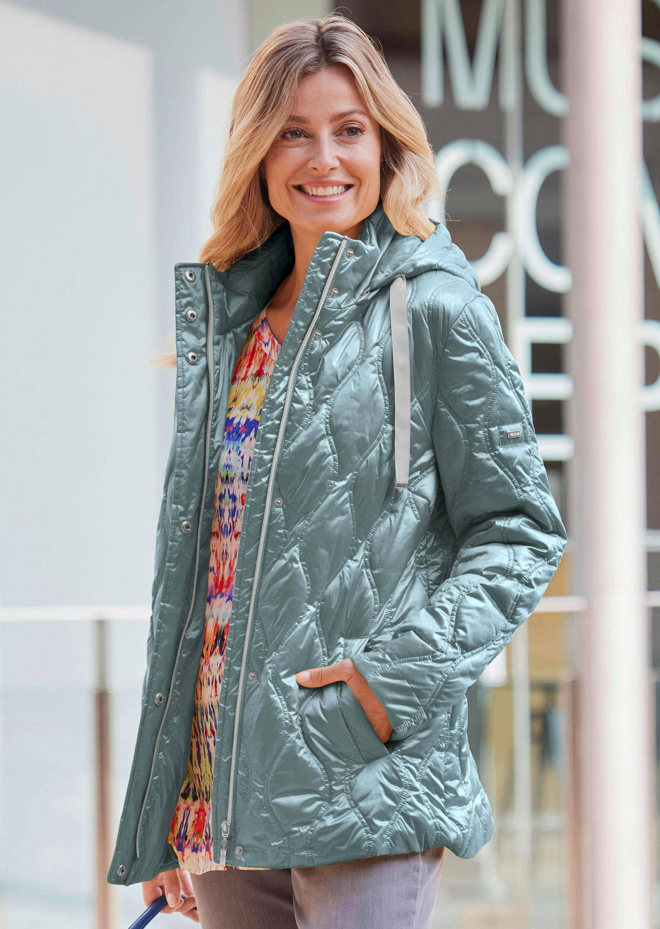 GOLDNER Kurzjacke »Kurzgröße Herbstjacke Damen mit welliger Steppung im sportlichen Look«