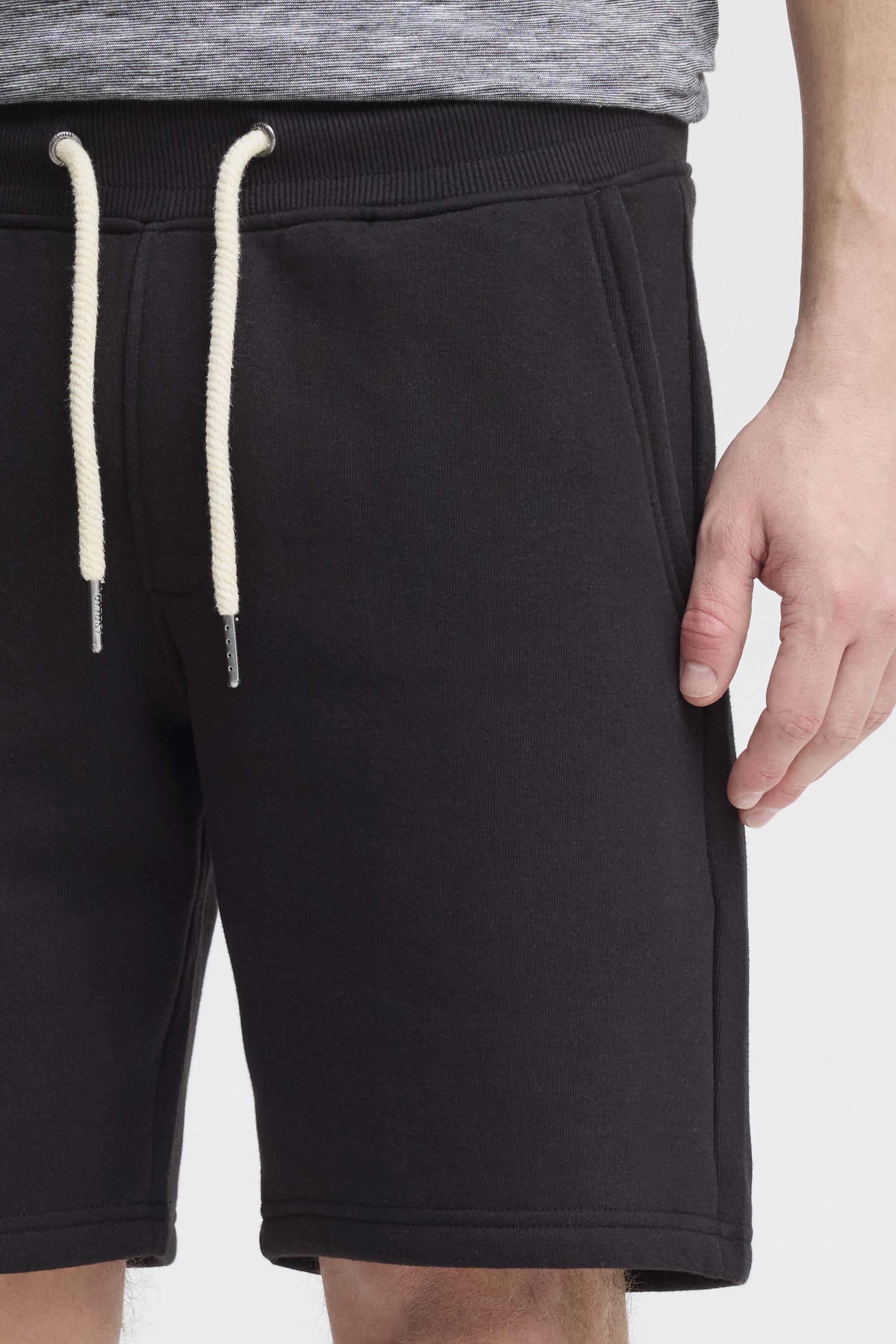 !Solid Sweatshorts »Sweatshorts SDARONA«