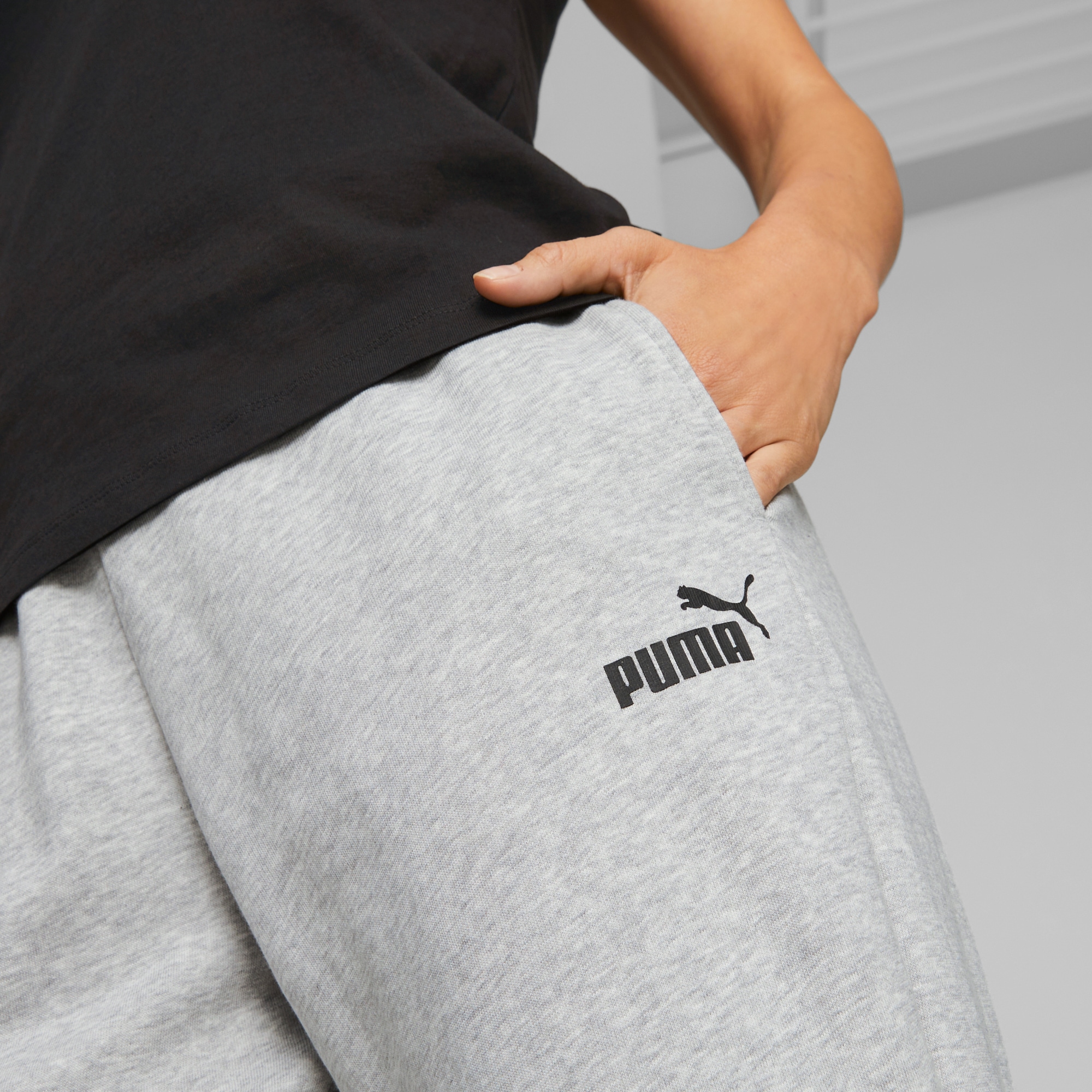 PUMA Jogginghose »ESS SWEATPANTS TR CL«