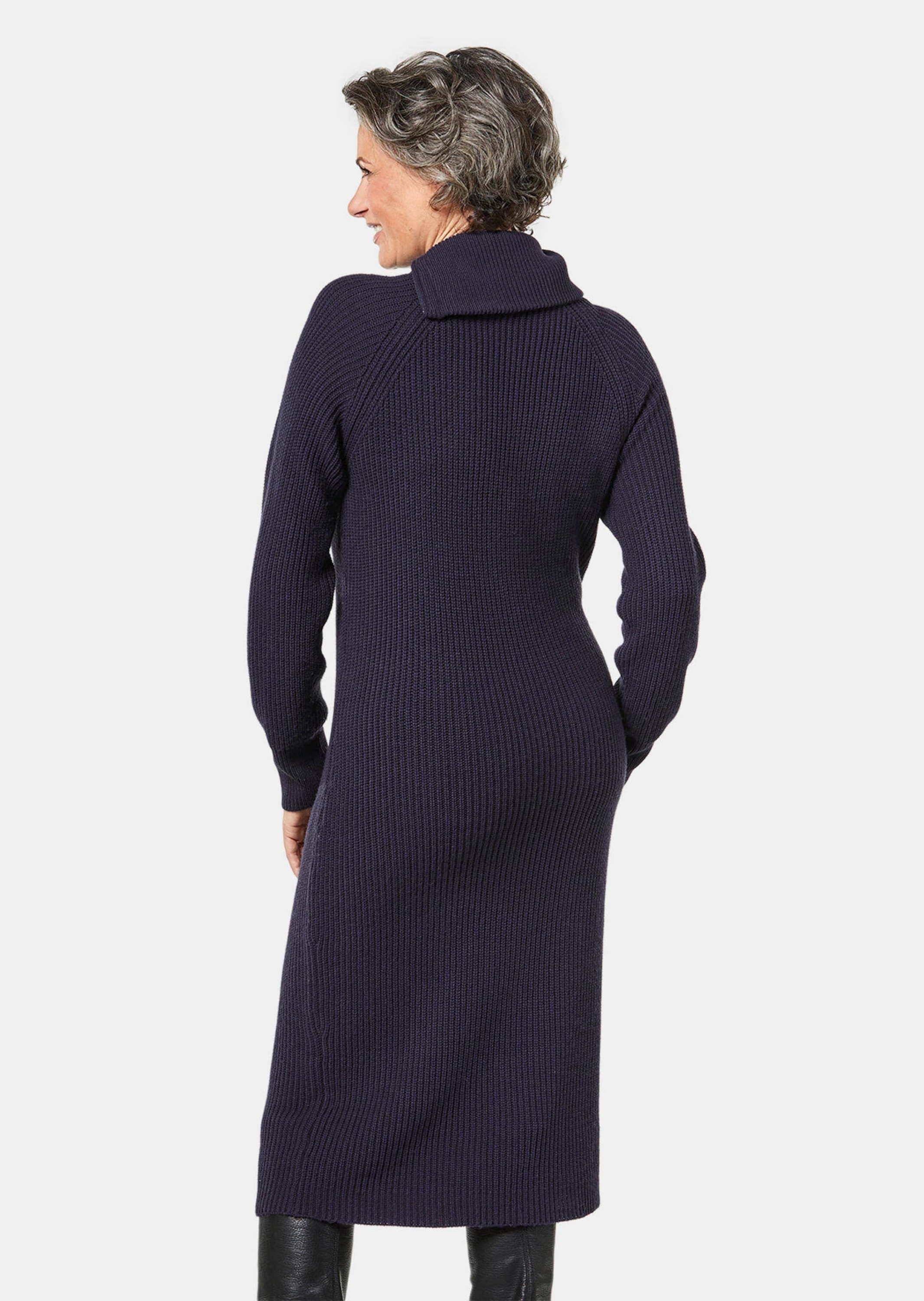 GOLDNER Strickkleid »Kurzgröße Strickkleid mit raffiniertem asymmetrischem Kragen«