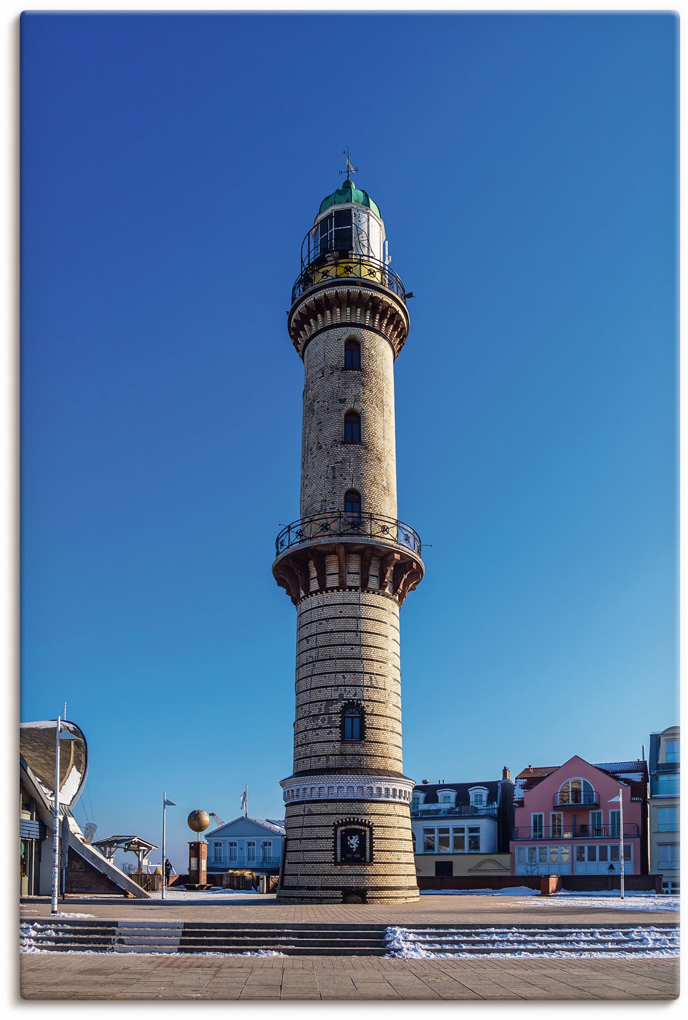 Artland Wandbild »Leuchtturm in Warnemünde im Winter«, Gebäude, (1 St.), in vielen Größen & Produktarten - Alubild / Outdoorbild für den Außenbereich, Leinwandbild, Poster, Wandaufkleber / Wandtattoo auch für Badezimmer geeignet