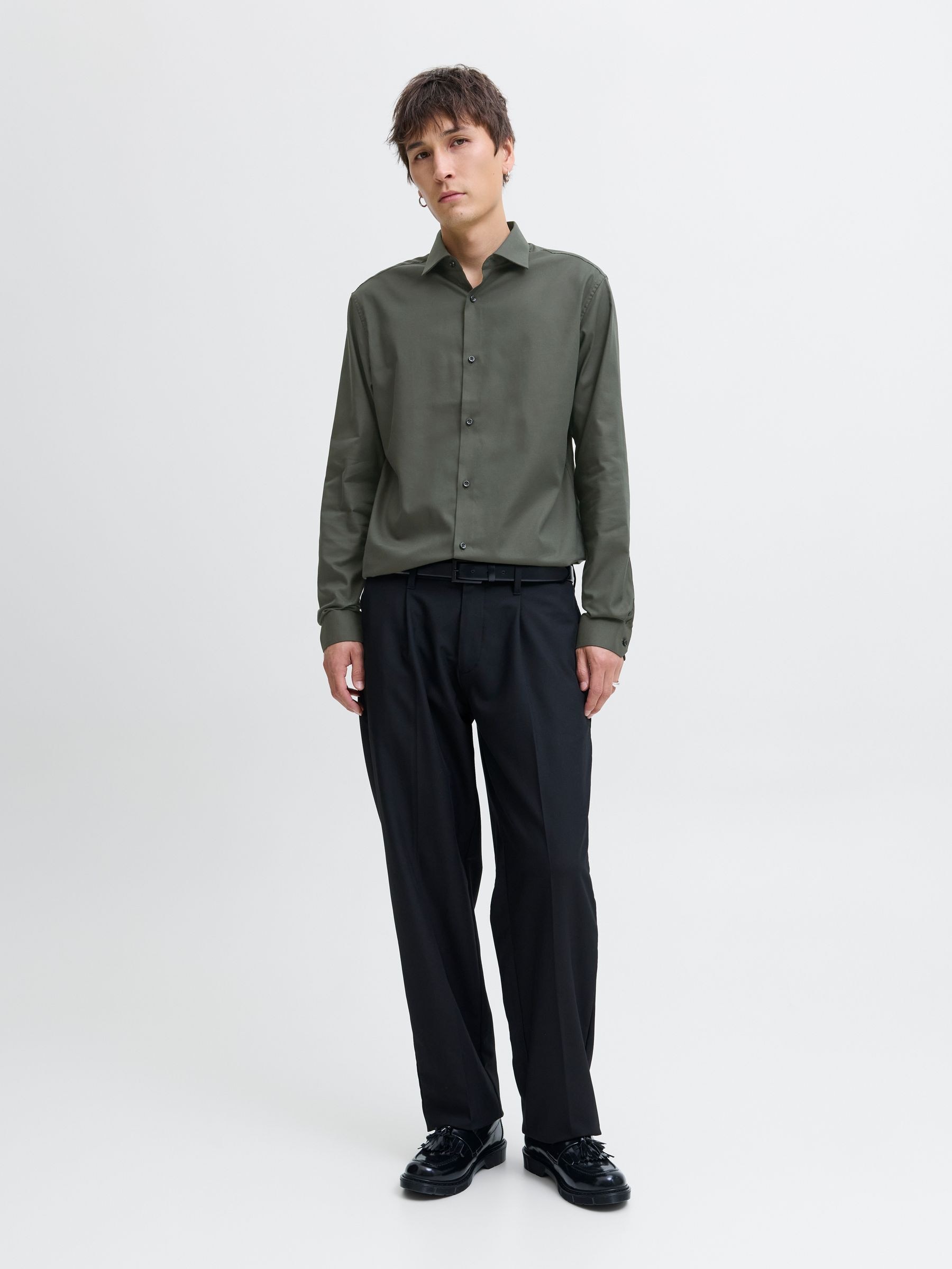 Jack & Jones Langarmhemd »JPRBLAPARKER Slim Fit Hemd, atmungsaktiv, ideal für den Alltag«, unifarben, modisch, slim fit, Baumwolle, Hemdkragen