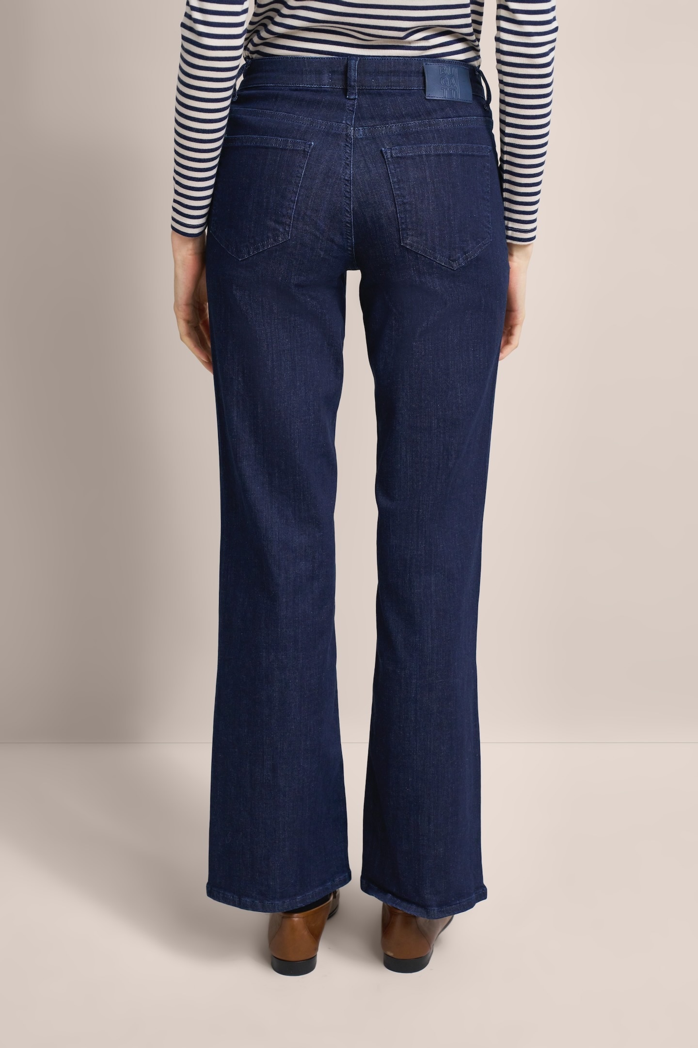 bugatti 5-Pocket-Jeans, mit Bügelfalte
