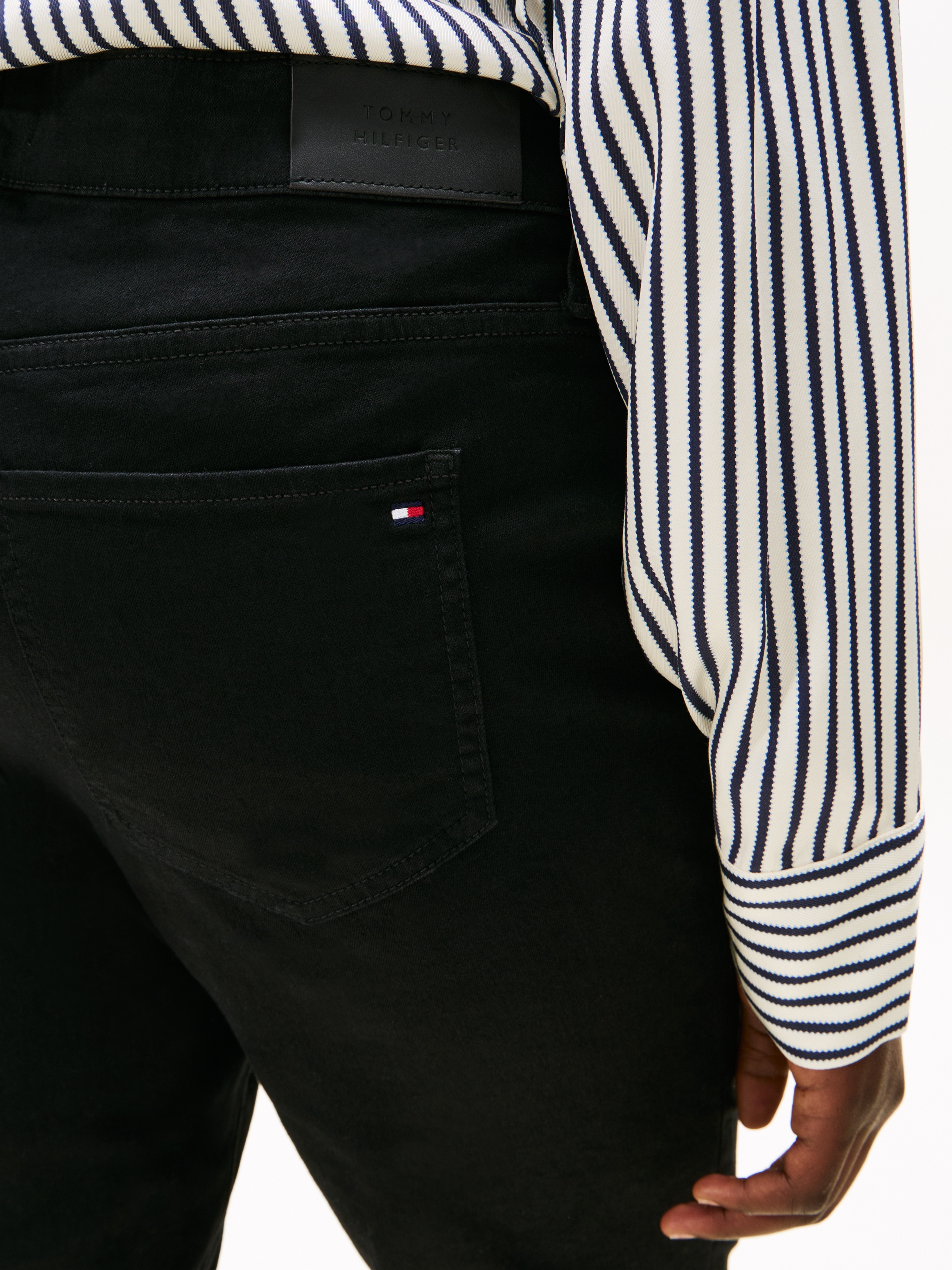 Tommy Hilfiger Curve Skinny-fit-Jeans »CRV DNM BLACK HARLEM U SKINNY HW« in großen Größen