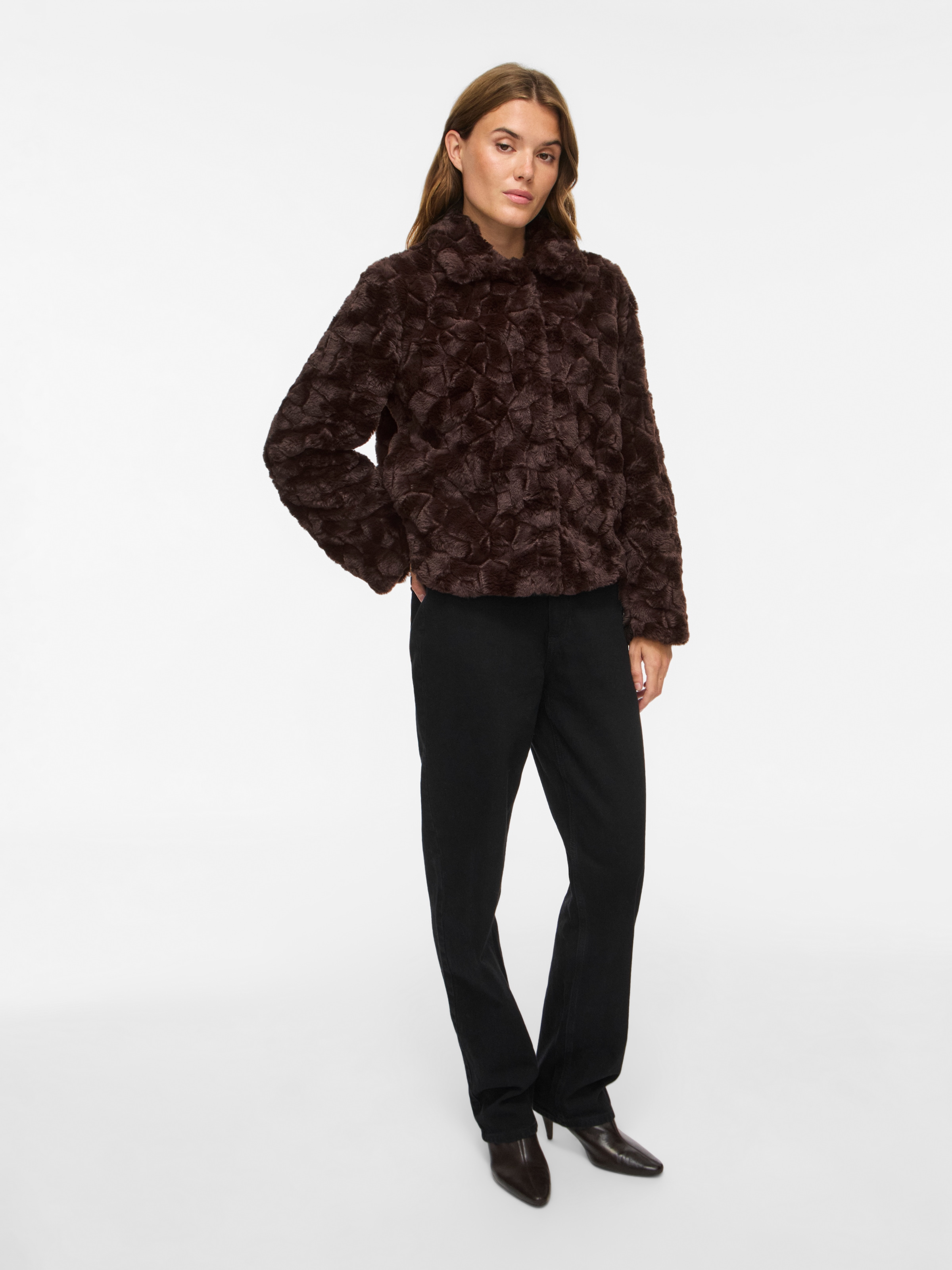 Vila Kurzjacke »VIDORTE NEW L/S JACKET/PB« Aus Kunstfell mit Knopfleiste