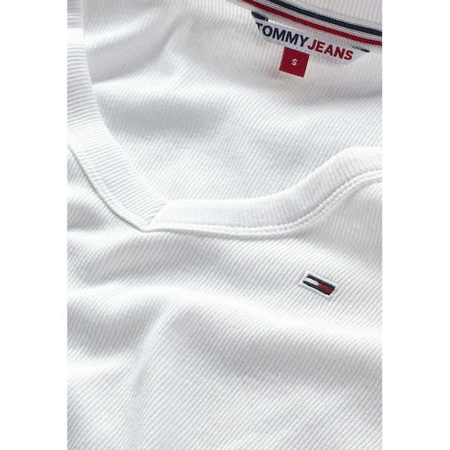 Tommy Jeans Langarmshirt »TJW BBY CRP ESSENTIAL RIB V LS«, mit gesticktem Tommy  Jeans Logo-Flag bei OTTOversand