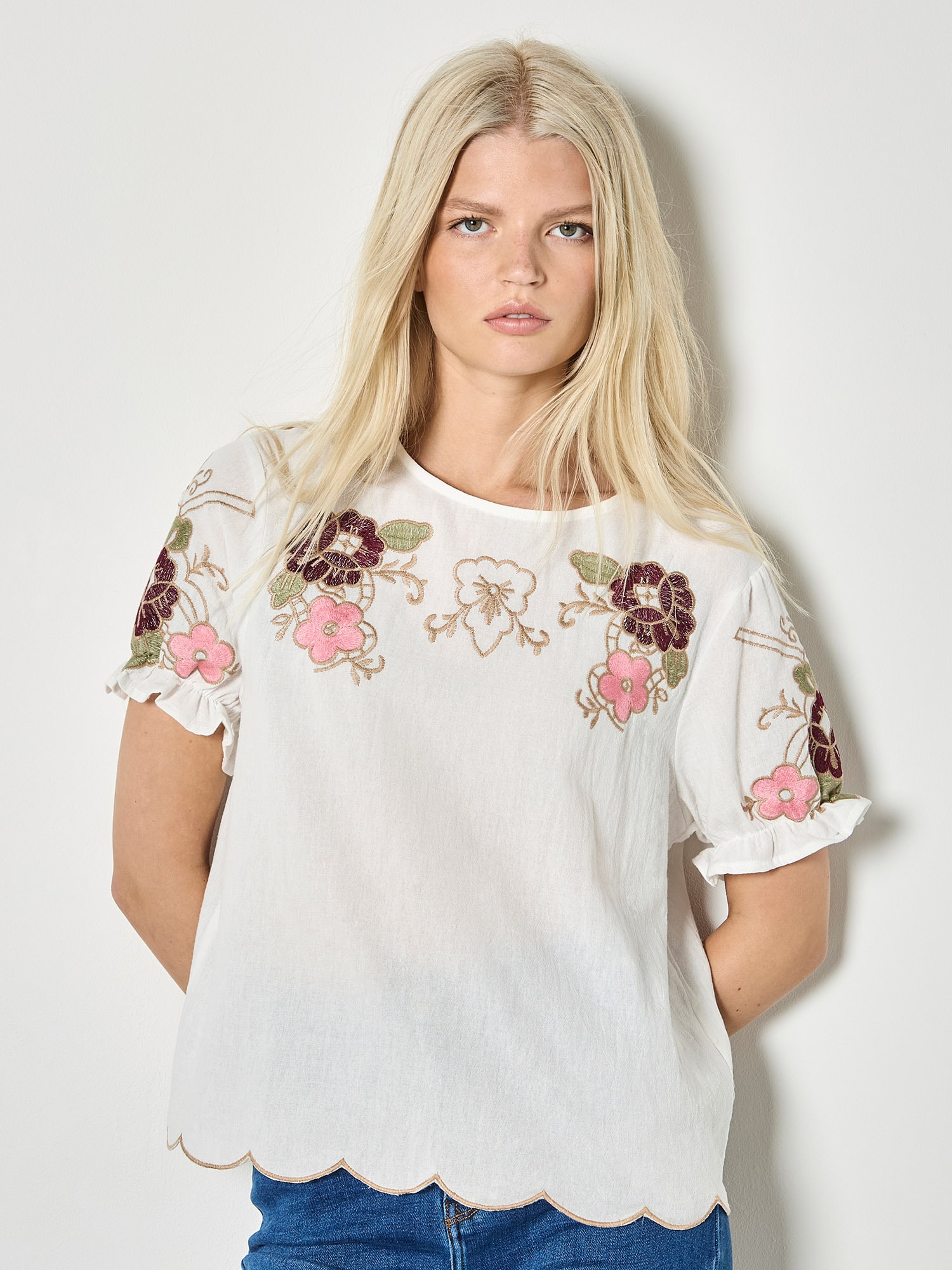 Apricot Spitzentop »Top« mit Rüschenärmeln