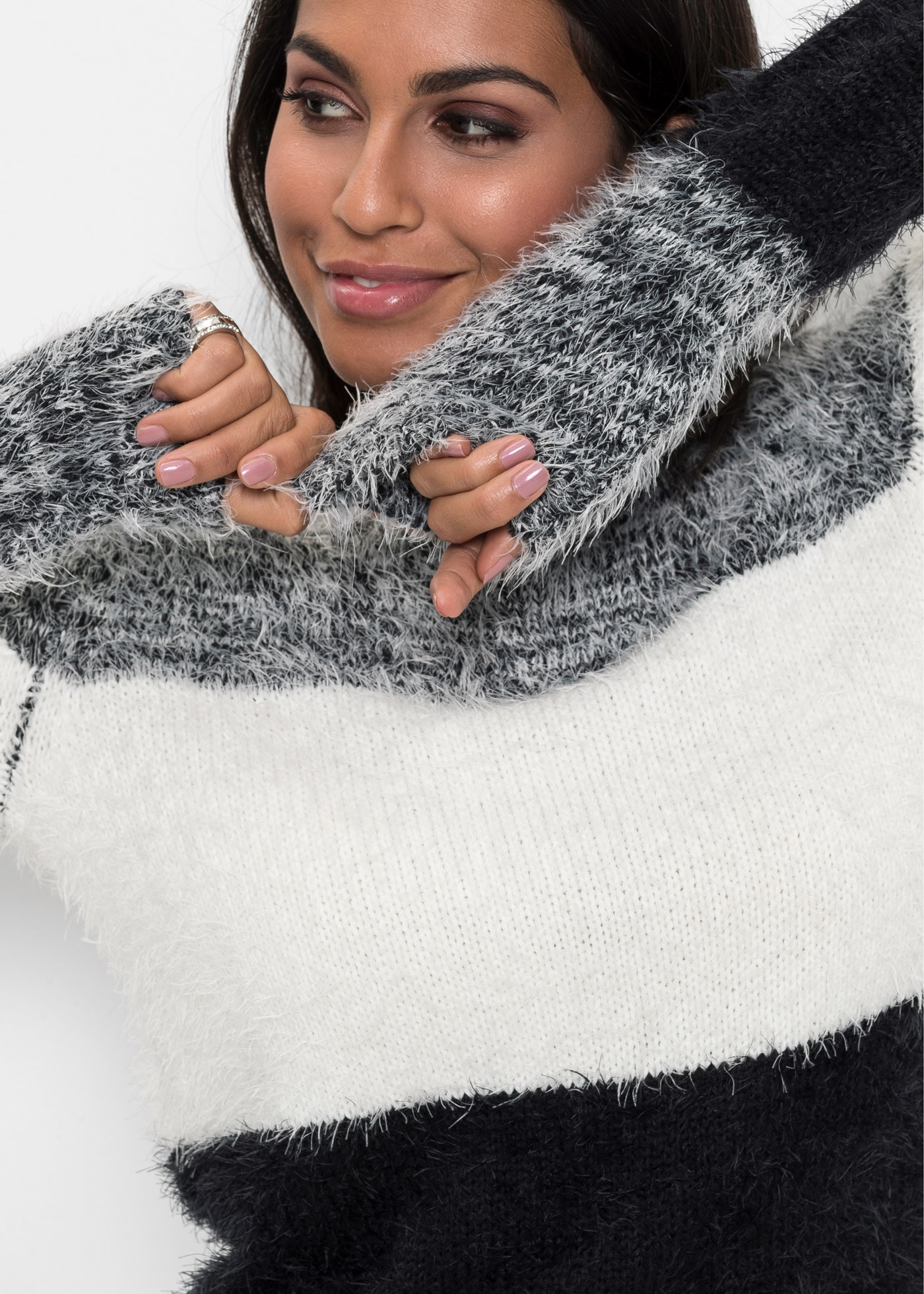 bonprix Strickpullover »Grobstrick-Pullover« aus Effekt-Garn, Grobstrick, bequeme Passform, eleganter Stil