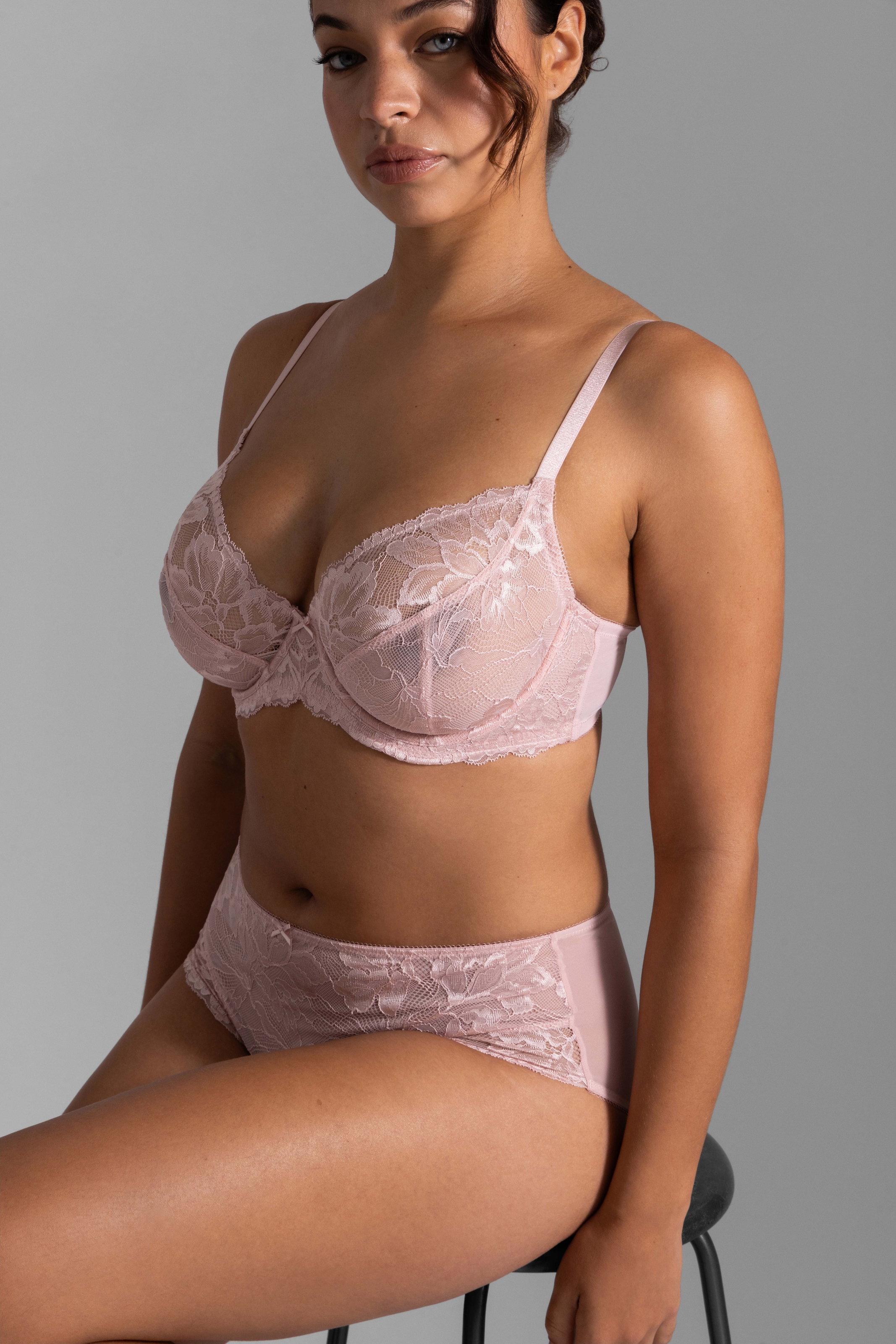 Dorina Bügel-BH »Perfect Lace« transparent, mit Spitze, mit Bügel, Cups leicht gepolstert