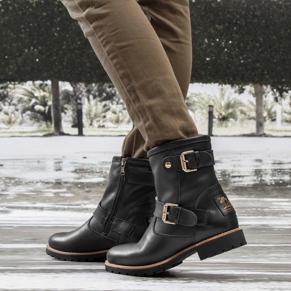 Panama Jack Winterboots »Felina Igloo«, mit goldfarbenen Schnallen