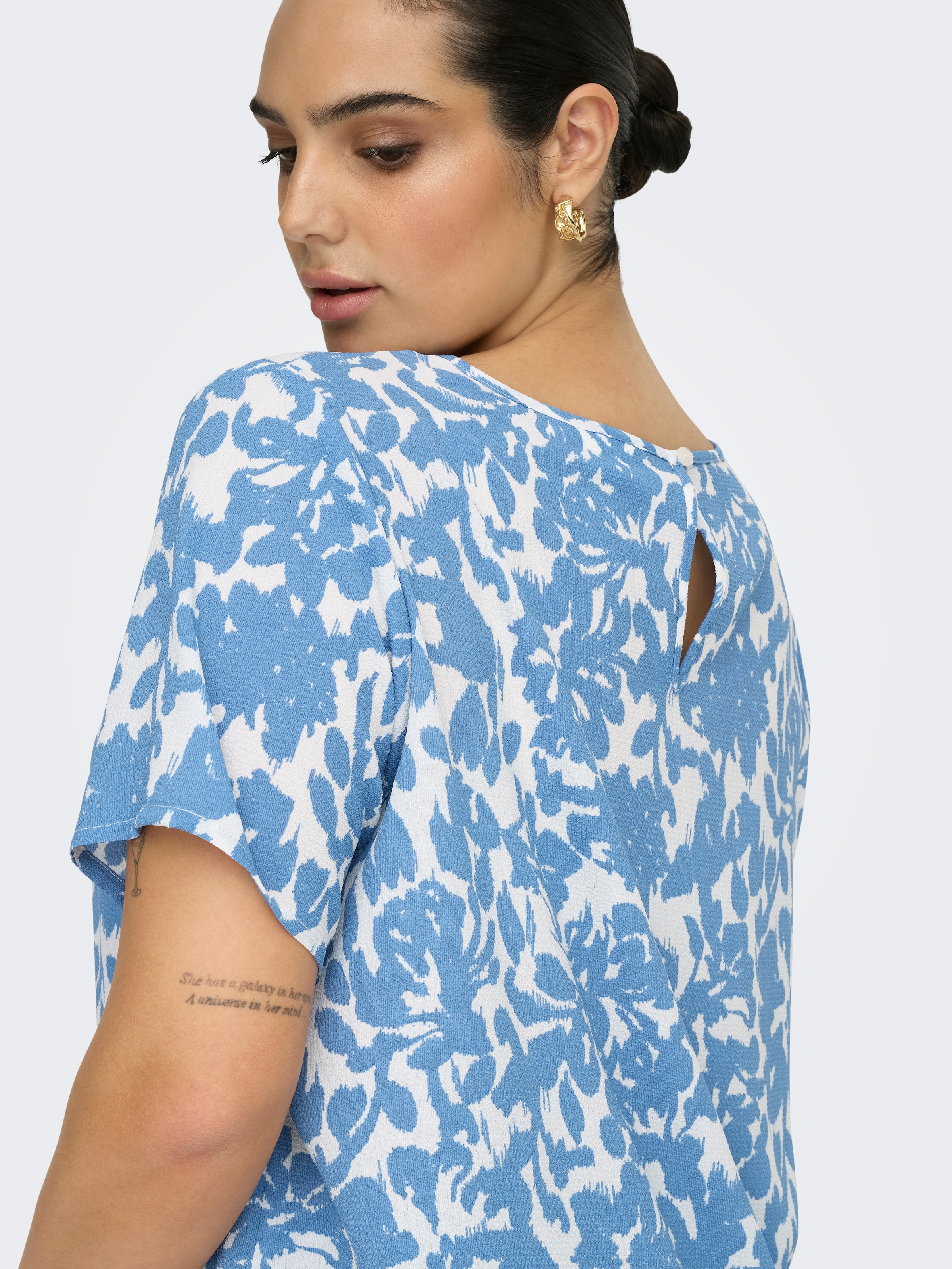 ONLY CARMAKOMA Shirtbluse »CARVICA SS TOP WVN NOOS« Materialmix, regular fit