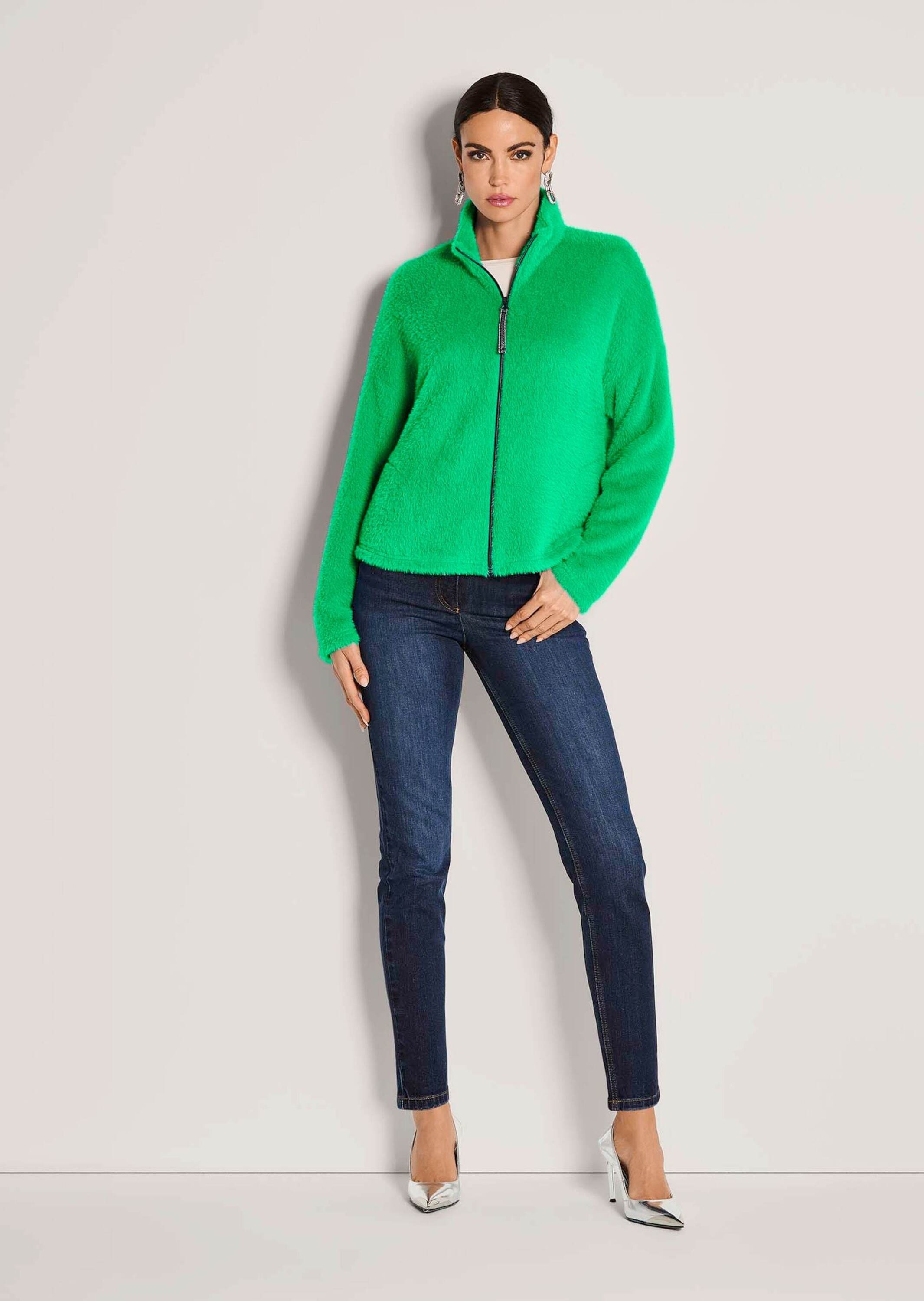 MADELEINE Kurzjacke »Jacke Trendige Kurzjacke mit Stehkragen« Kunstjelljacke, kuschelige Ware