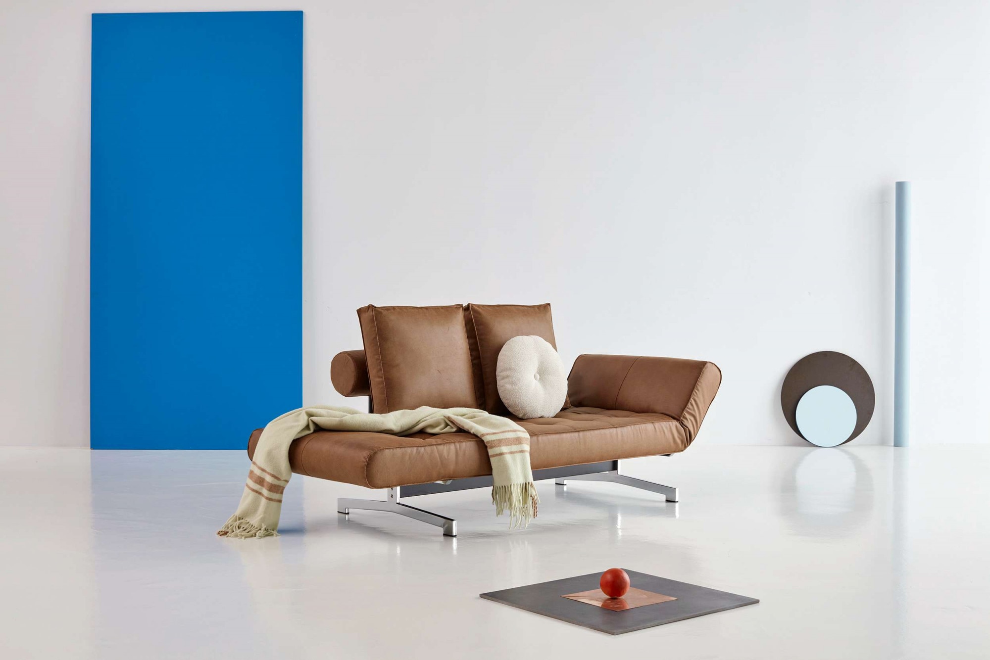 INNOVATION LIVING ™ 3-Sitzer »Ghia Schlafsofa«, eine große Liegefläche mit geringer Stellfläche, beidseitig abklappbar