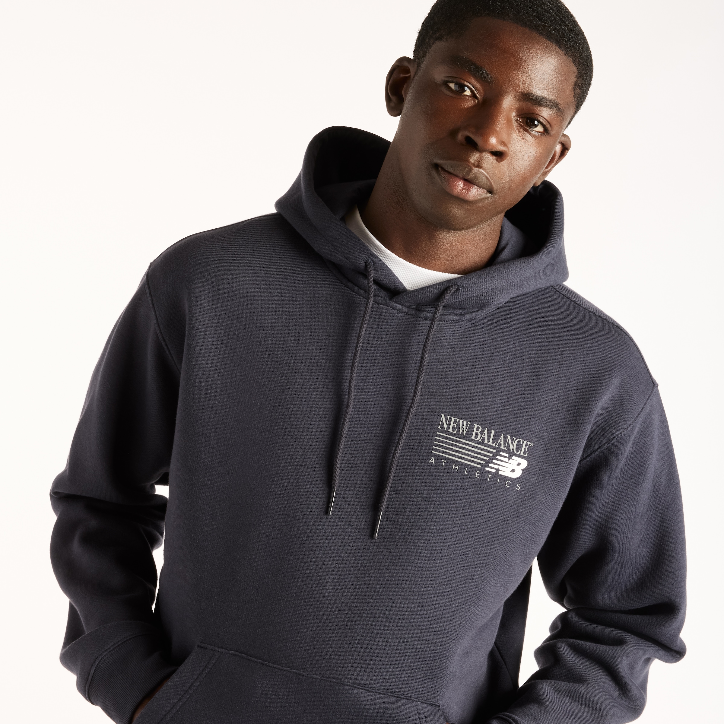 New Balance Kapuzensweatshirt »REIMAGINED FLEECE HOODIE«, sportlicher Look, aus Baumwolle und Polyester, klassischer Schnitt
