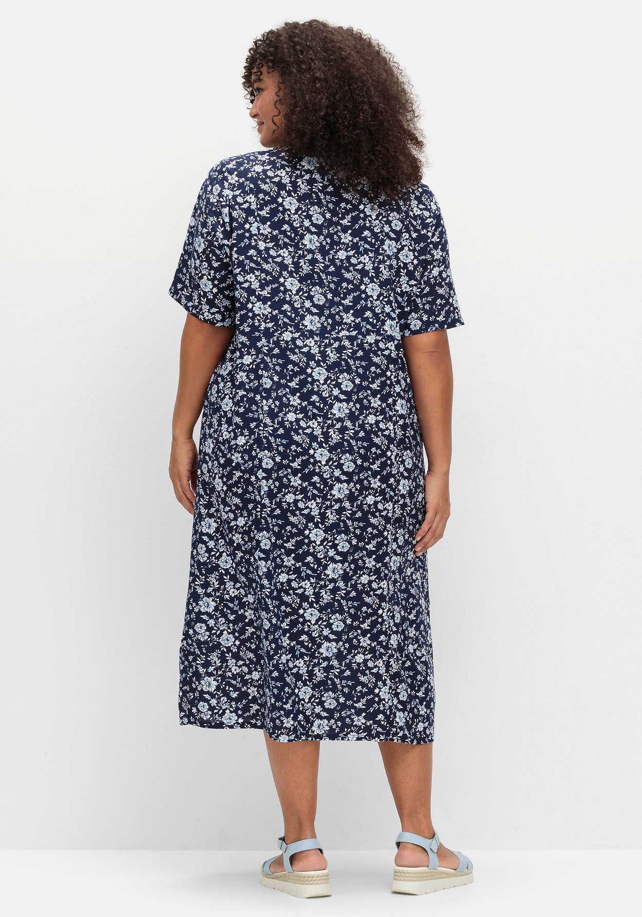 Sheego Sommerkleid »Midikleid in Midilänge mit Blümchenprint«
