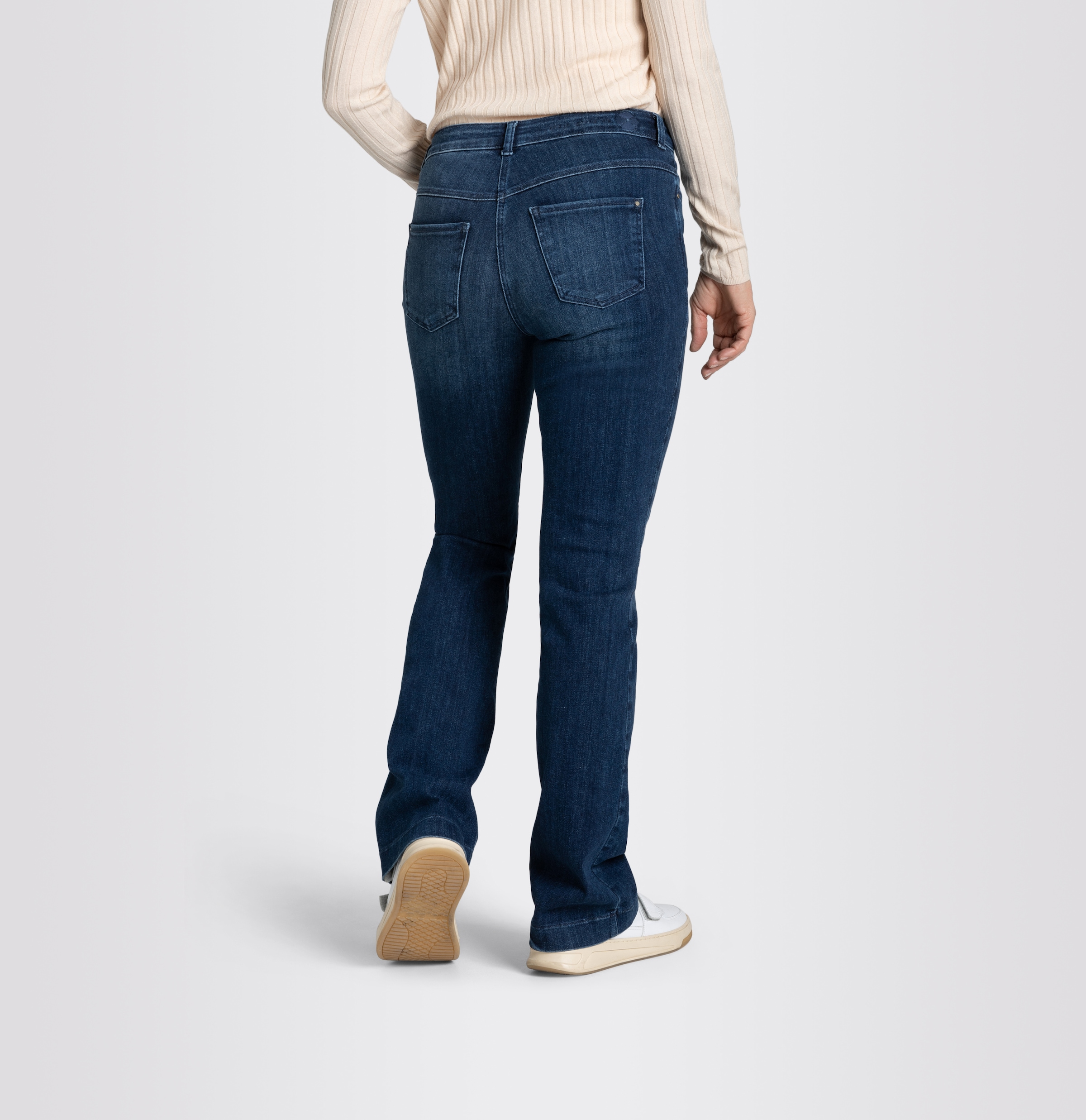 MAC Bootcut-Jeans »Dream-Boot«, Gerade geschnitten mit leicht ausgestelltem Bein