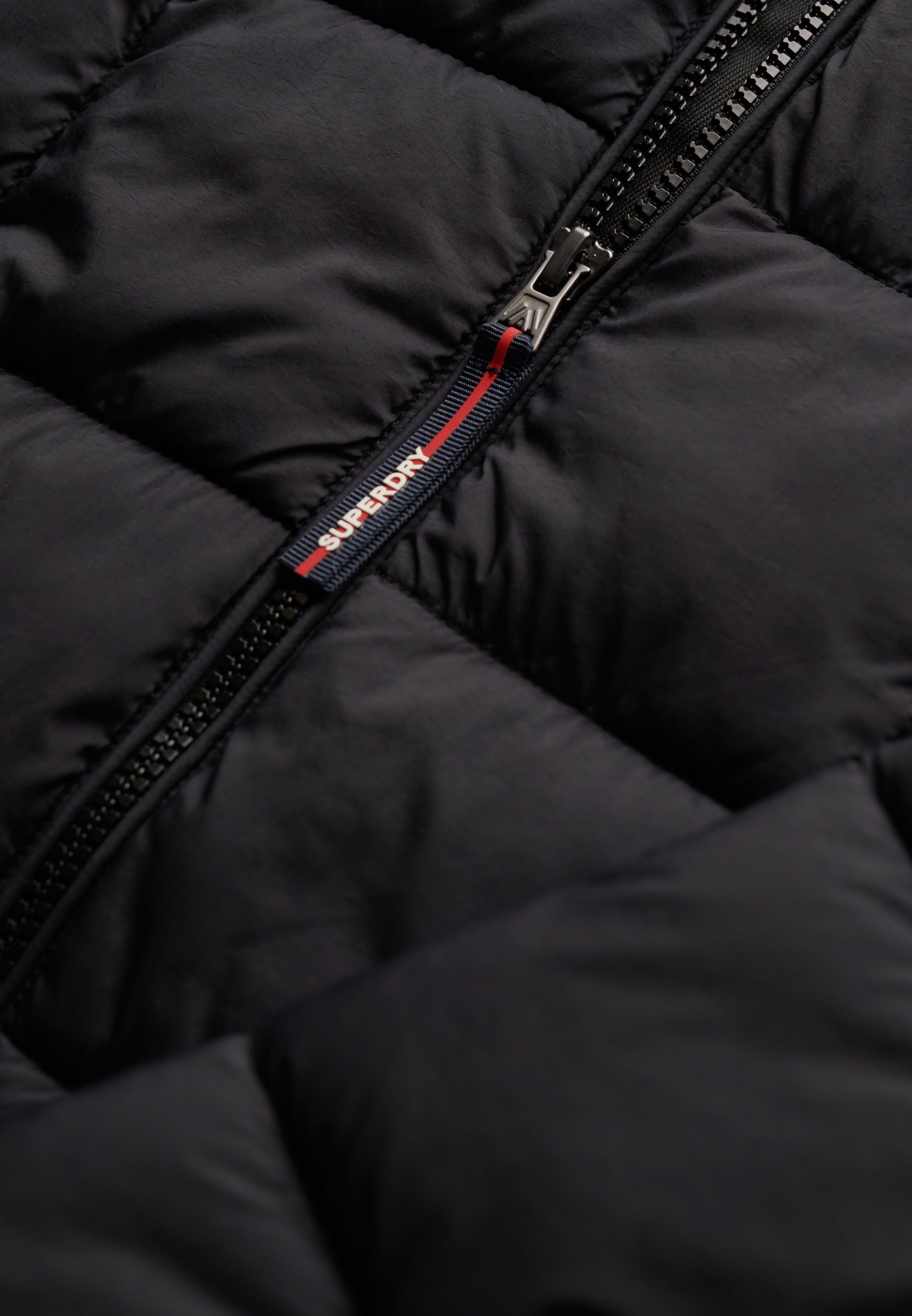 Superdry Steppjacke »HOOD BOX QUILT FUJI LITE JKT«