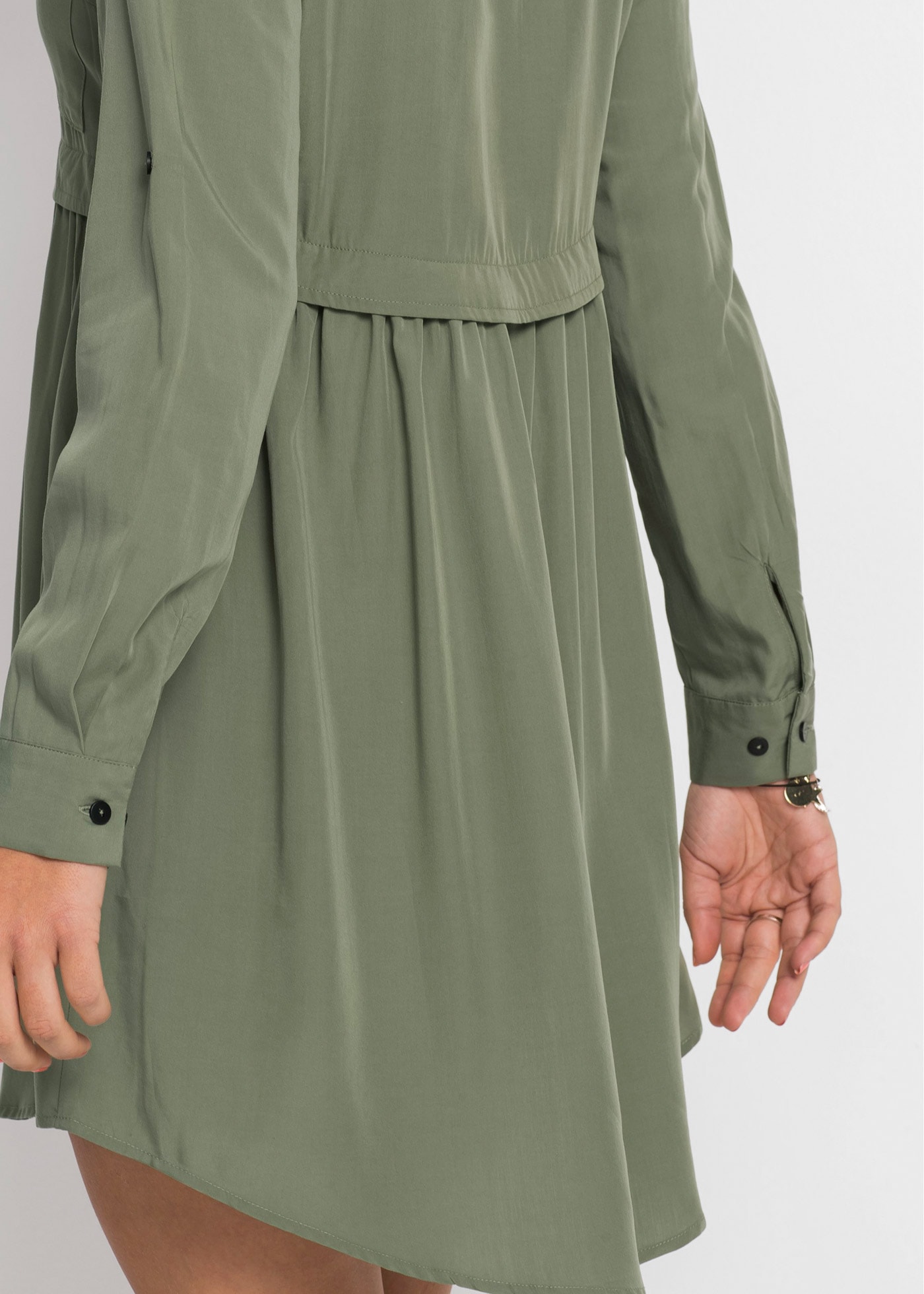 bonprix Hemdblusenkleid mit langem Arm und Riegel-Knopf-Element, mit kontrastfarbigem Einsatz