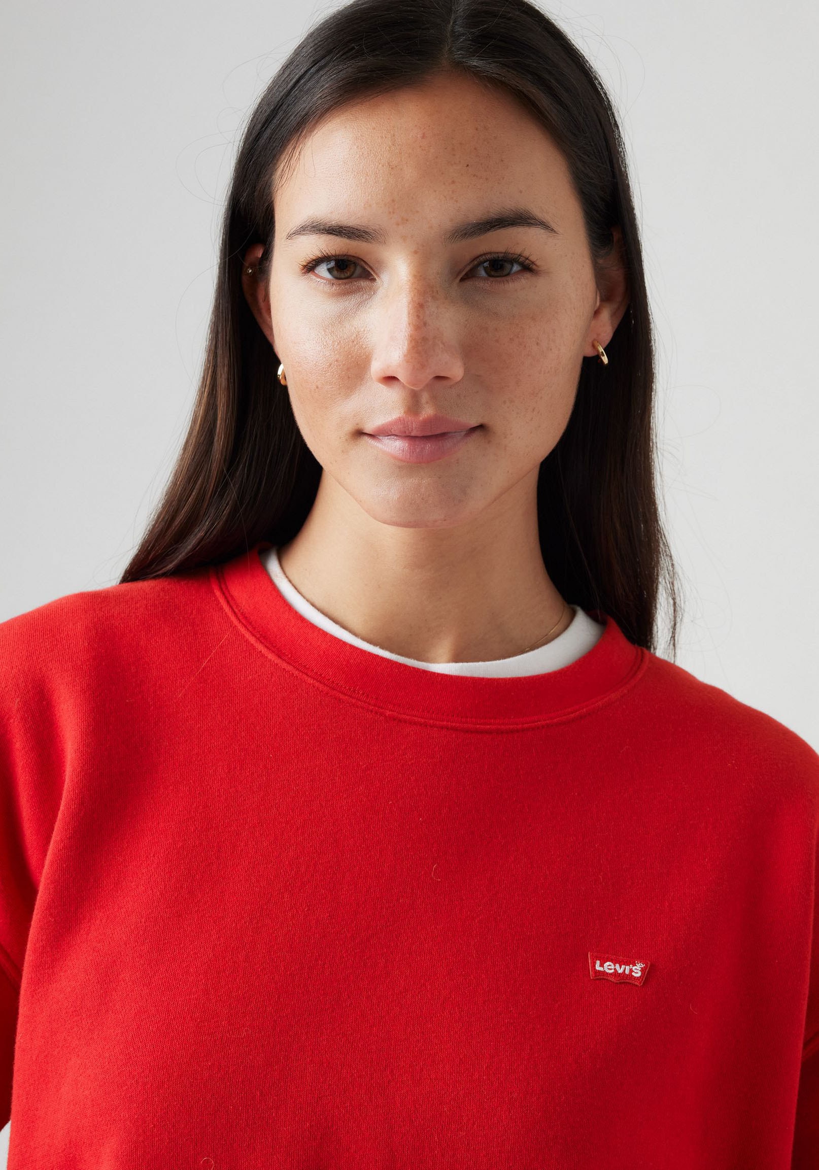 Levi's® Sweatshirt »EVERYDAY«, mit kleinem Logo auf der Brust