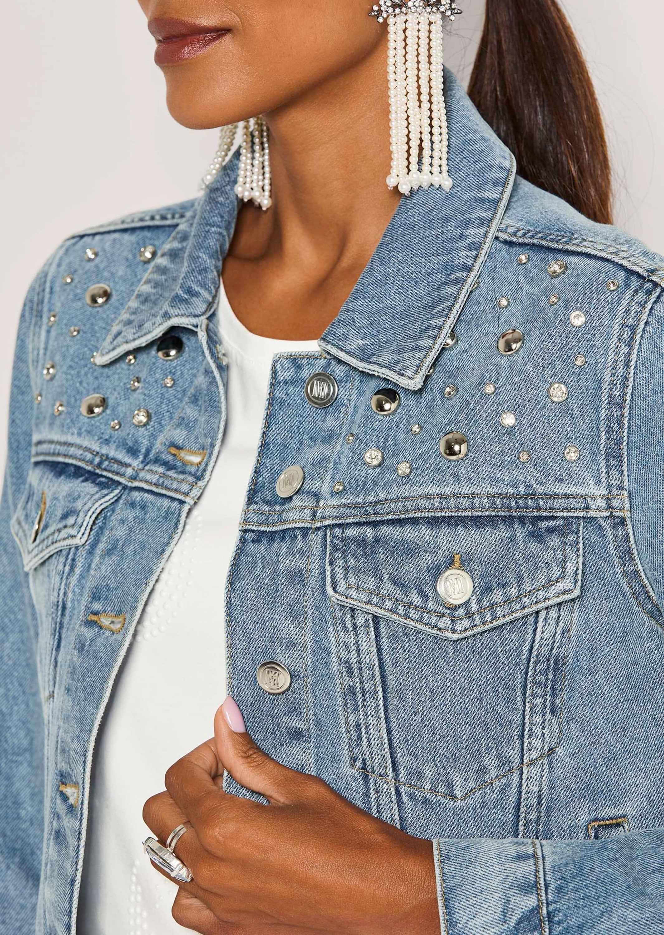 MADELEINE Jeansjacke »Jeansjacke Übergangsjacke mit Nieten« mit Nieten besetzt