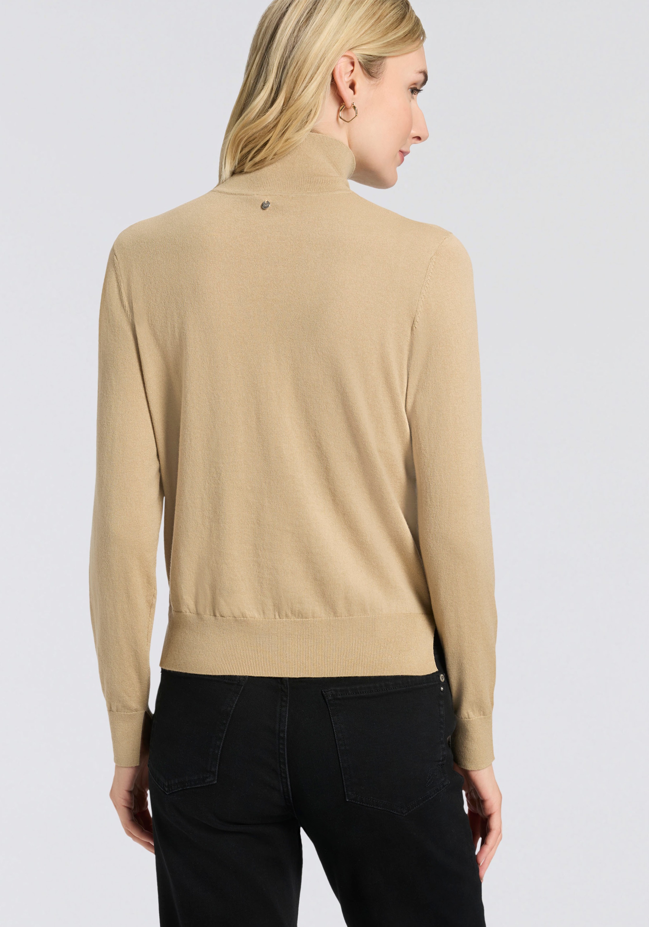 BOSS ORANGE Rollkragenpullover »Faghettini Premium Damenmode« aus softer Wollmischung