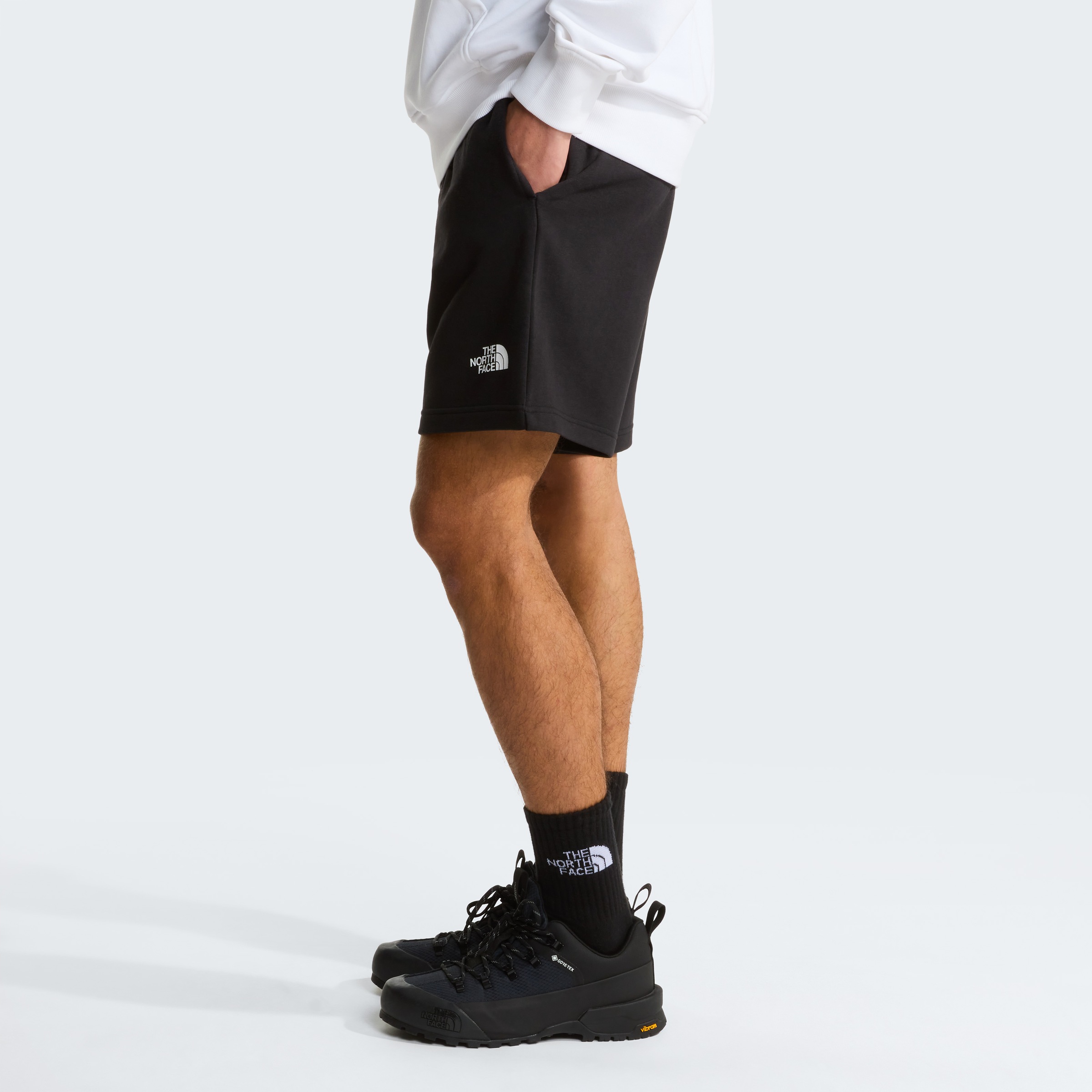 The North Face Sweatshorts »M SIMPLE DOME LIGHT REGULAR SHORTS«  aus Baumwolle, sportlicher Stil, lockere Passform