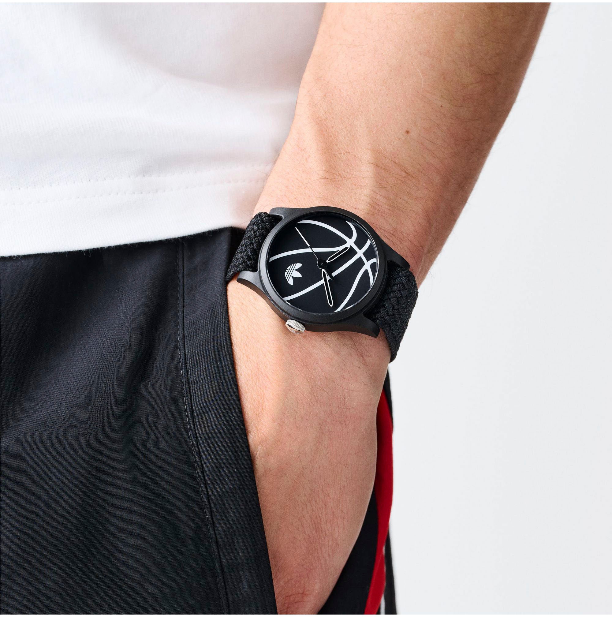 adidas Originals Quarzuhr »GAME ONE«, Armbanduhr, Herrenuhr, Damenuhr,Nylonarmband,wasserabweisend bis 5 bar