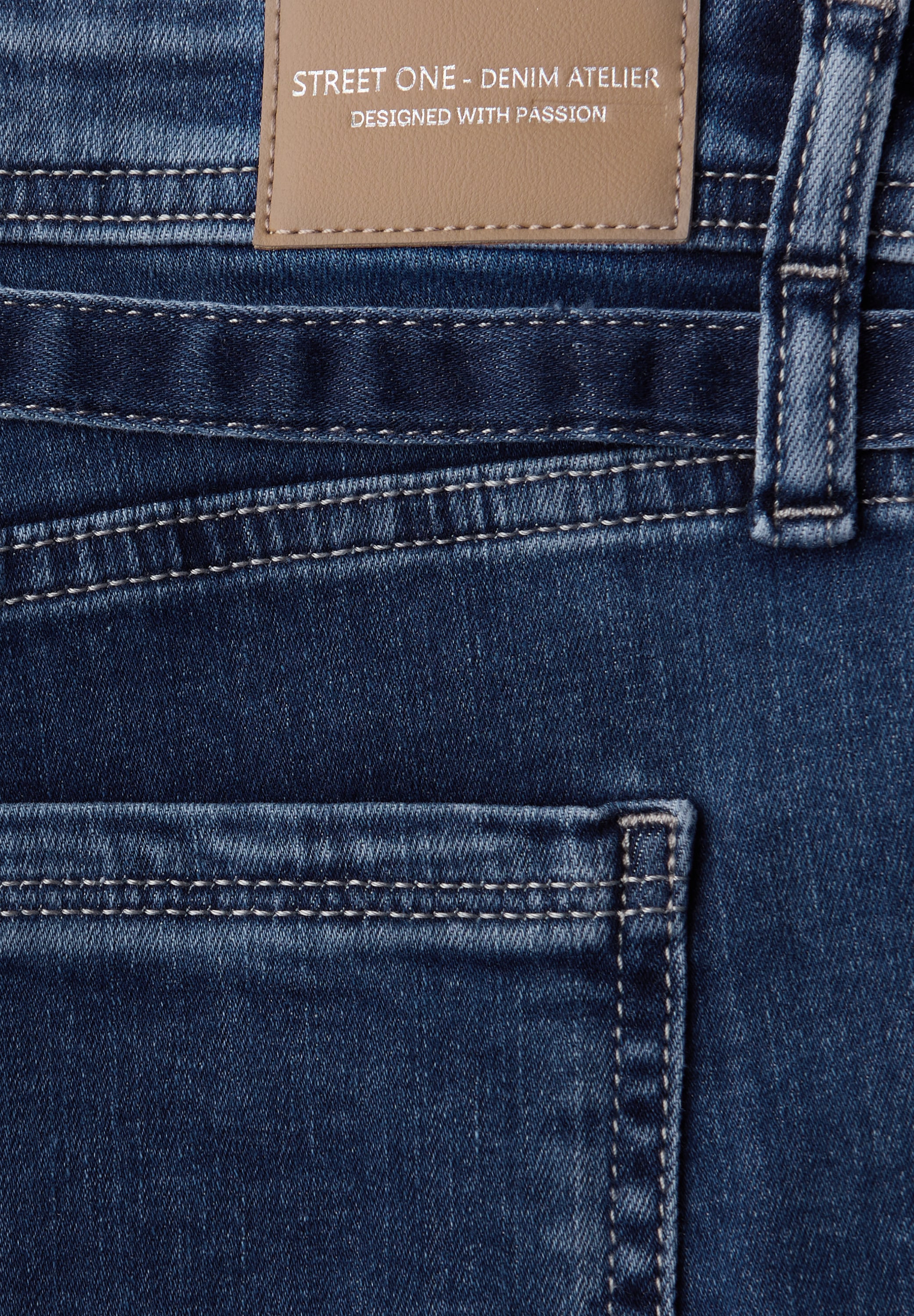 STREET ONE Loose-fit-Jeans »Style Emee« mit praktischem Denim-Gürtel