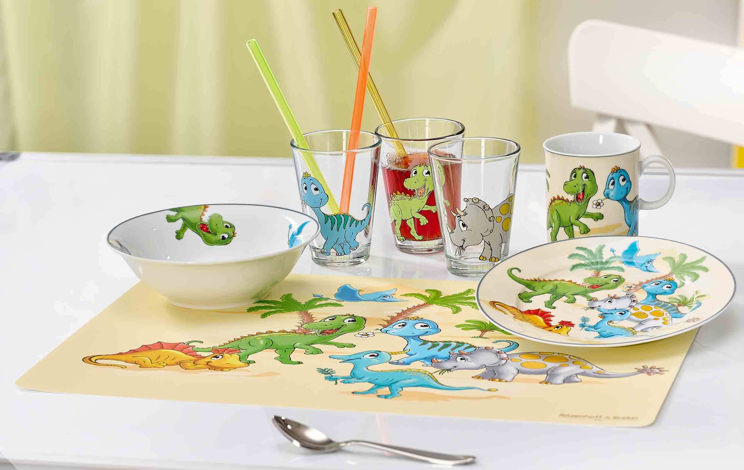 Ritzenhoff & Breker Kindergeschirr-Set »Kindergeschirr Set Dino bunt« Spülmaschinengeeignet, Spülmaschinenfest, Mikrowellensicher