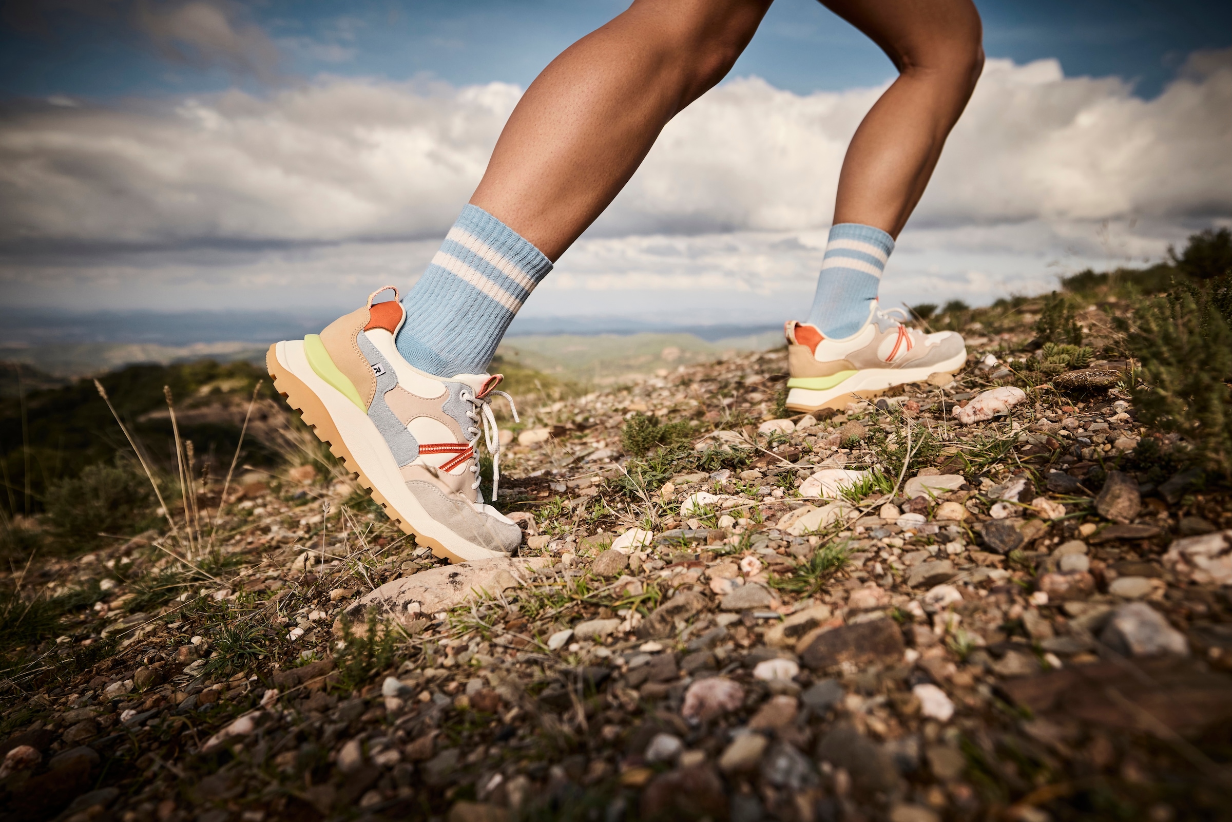 RIEKER Sport Keilsneaker »Bel Air«, Freizeitschuh, Halbschuh, Schnürschuh mit herausnehmbarem Fußbett