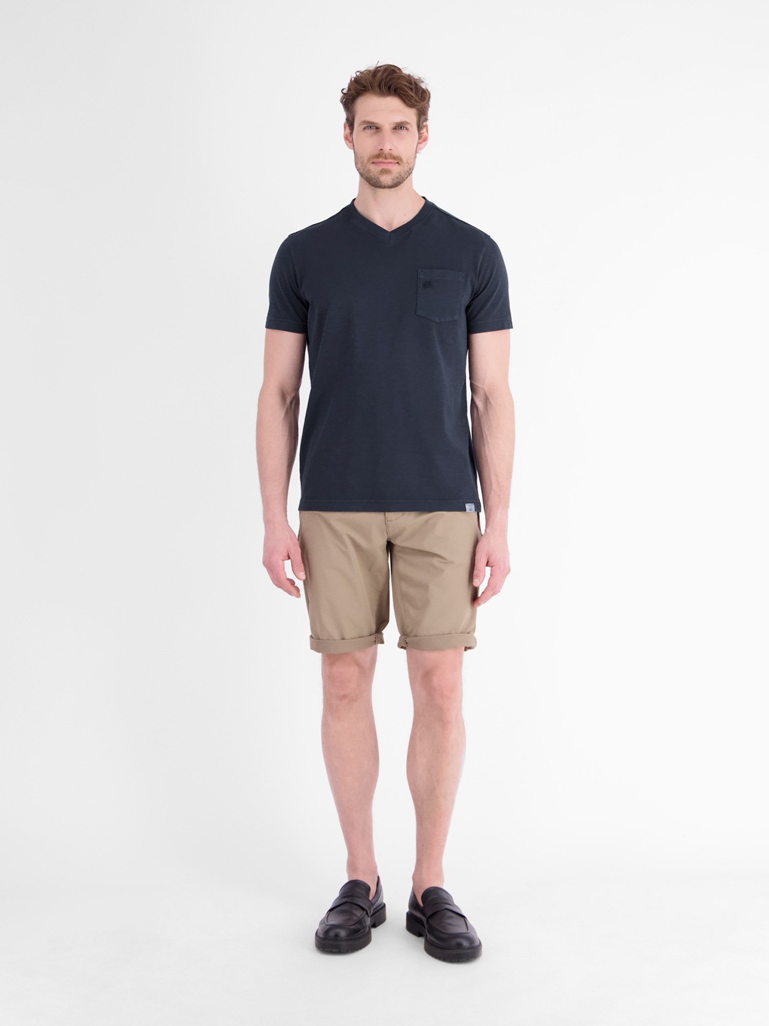 LERROS V-Shirt »T-Shirt mit sportlichem V-Ausschnitt aus reiner Baumwolle«