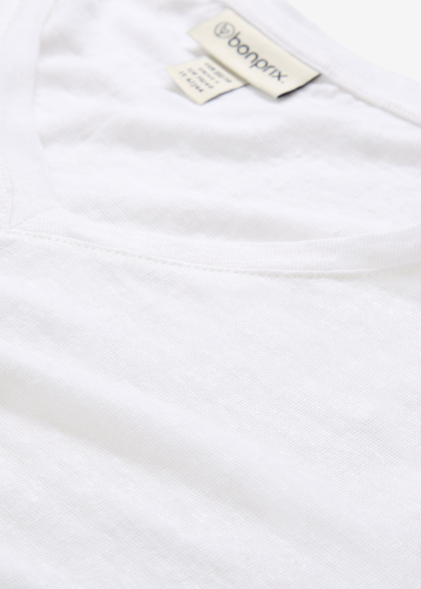 bonprix T-Shirt »Shirt aus reinem Leinen« figurumspielende Passform, Kurzarm, V-Ausschnitt, aus Leinen