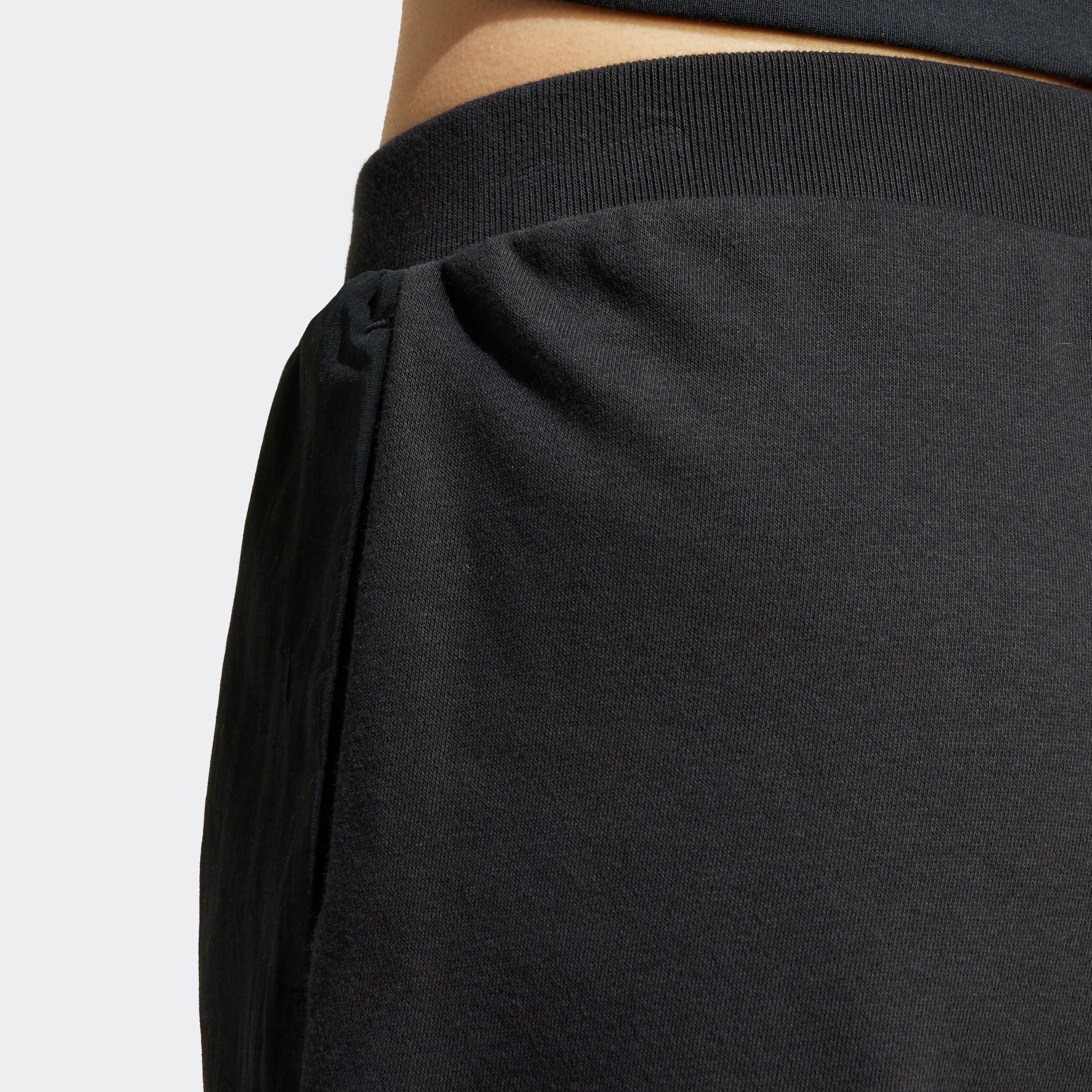 adidas Sportswear Shorts »W CE G SHORT«, (1 tlg.)