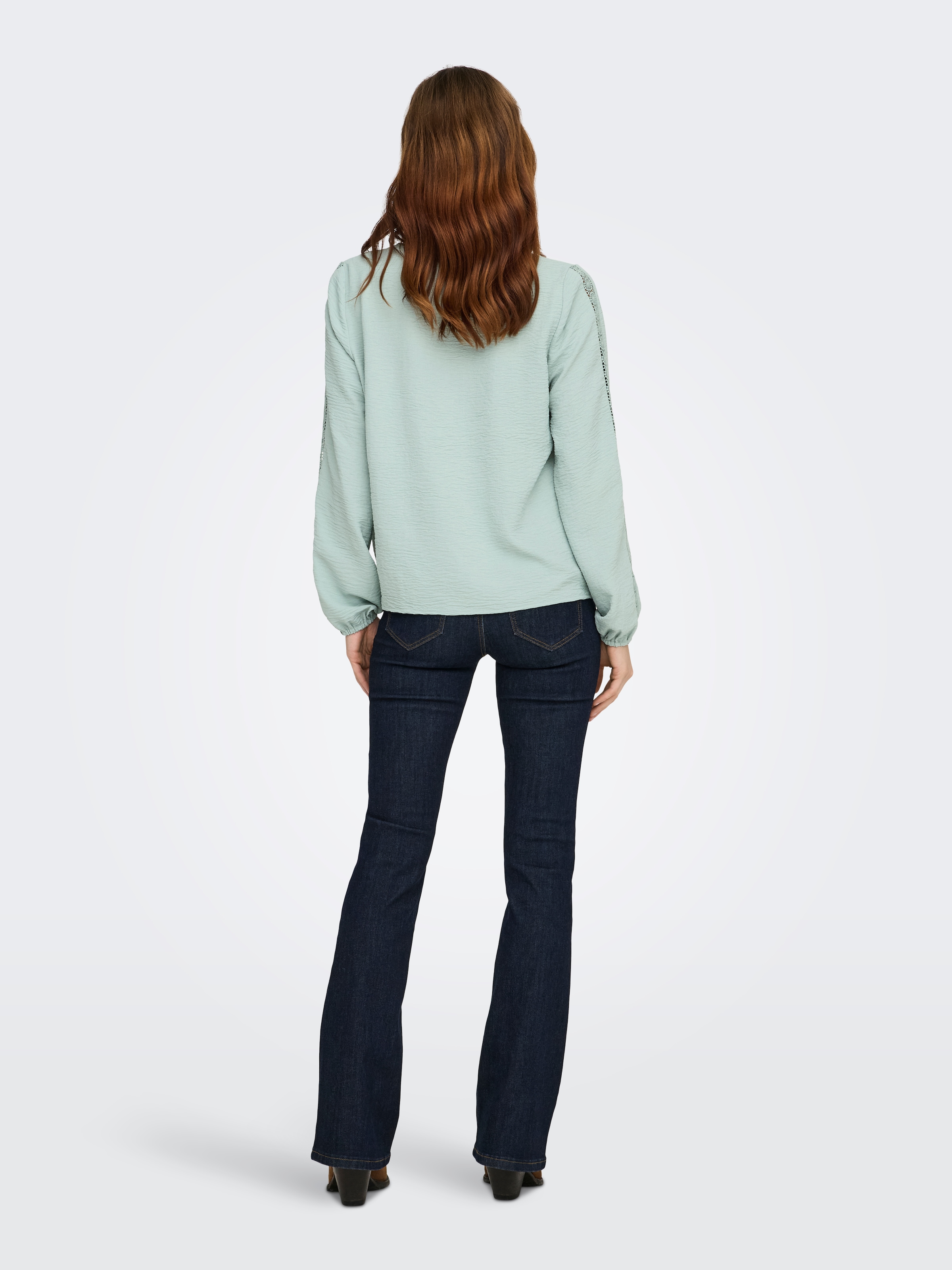 ONLY Langarmbluse »ONLGREGOR METTE LS LACE TOP WVN« Kunstfaser, regular fit, V-Ausschnitt, Regular Waist