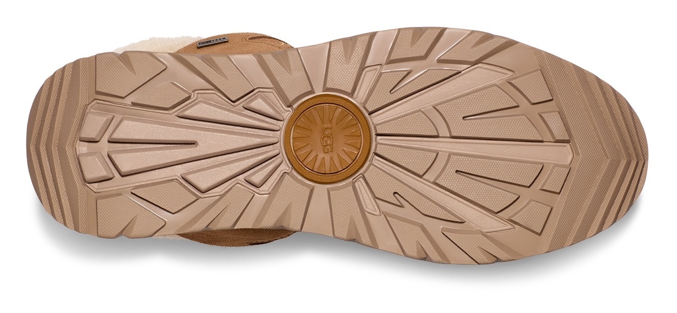 UGG Winterboots »TERRE TRAIL COZY LACE«, Plateaboots, Winterboots mit gepolstertem Schaftrand