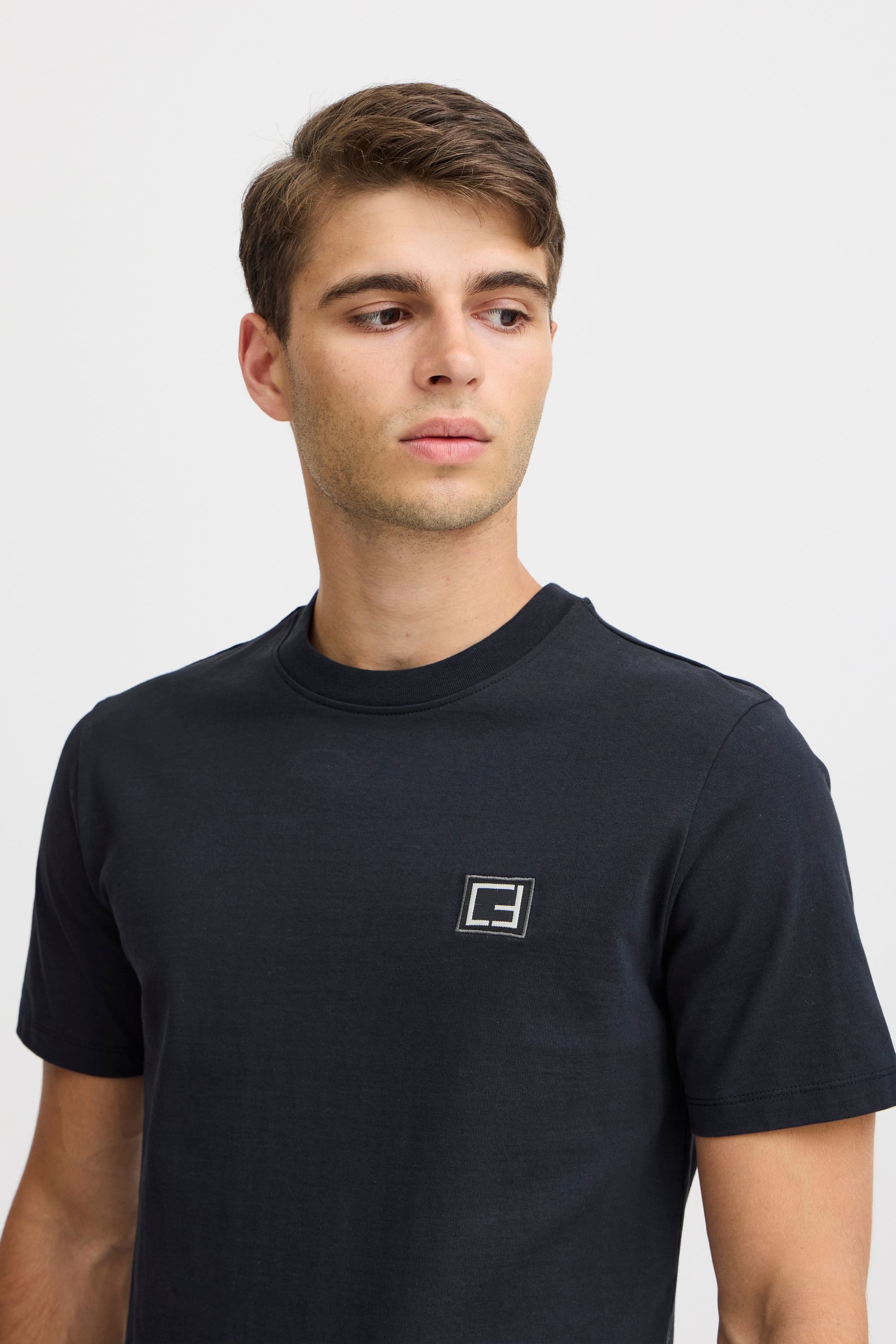 Casual Friday T-Shirt »T-Shirt CFTHOR tee with logo badge«