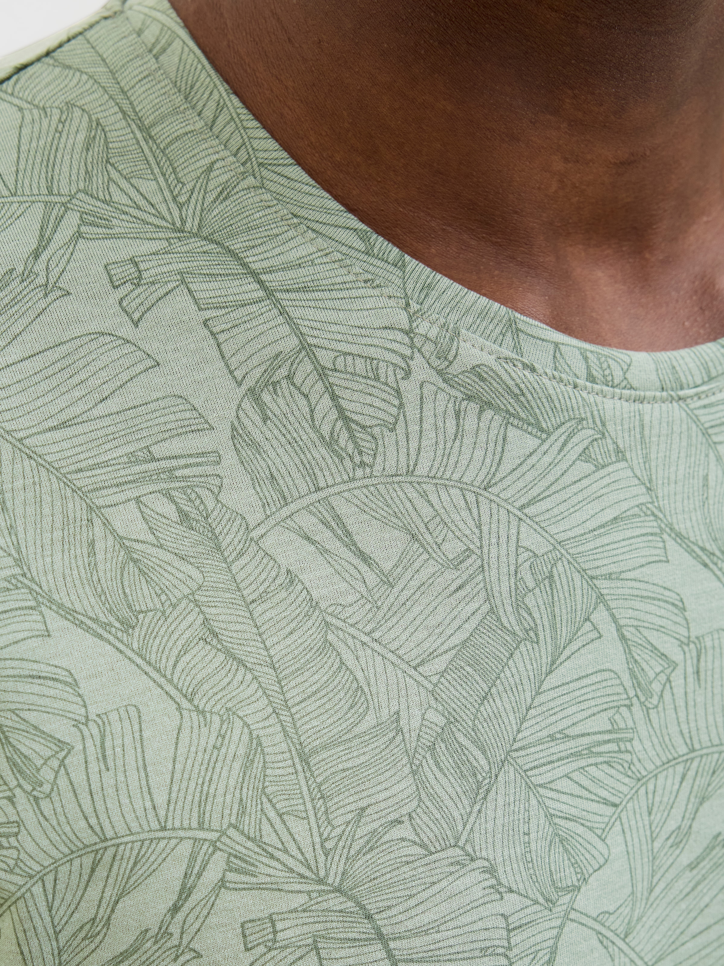 Jack & Jones Rundhalsshirt »JORFRIDAY TEE SS CREW NECK WEH«