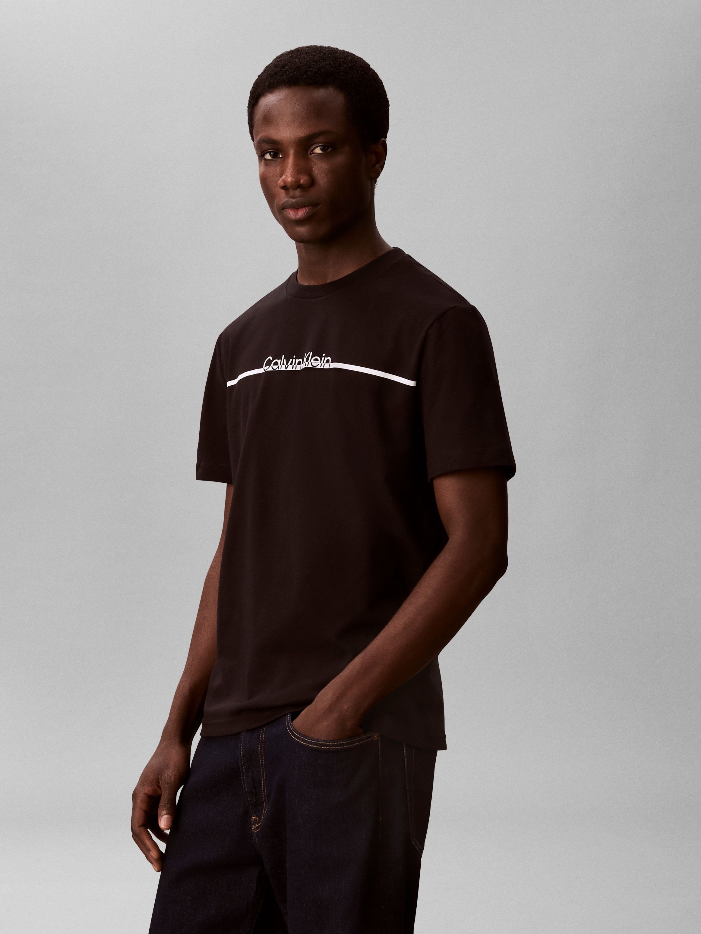 Calvin Klein T-Shirt Rundhalsausschnitt, Regular Fit, Logoschriftzug