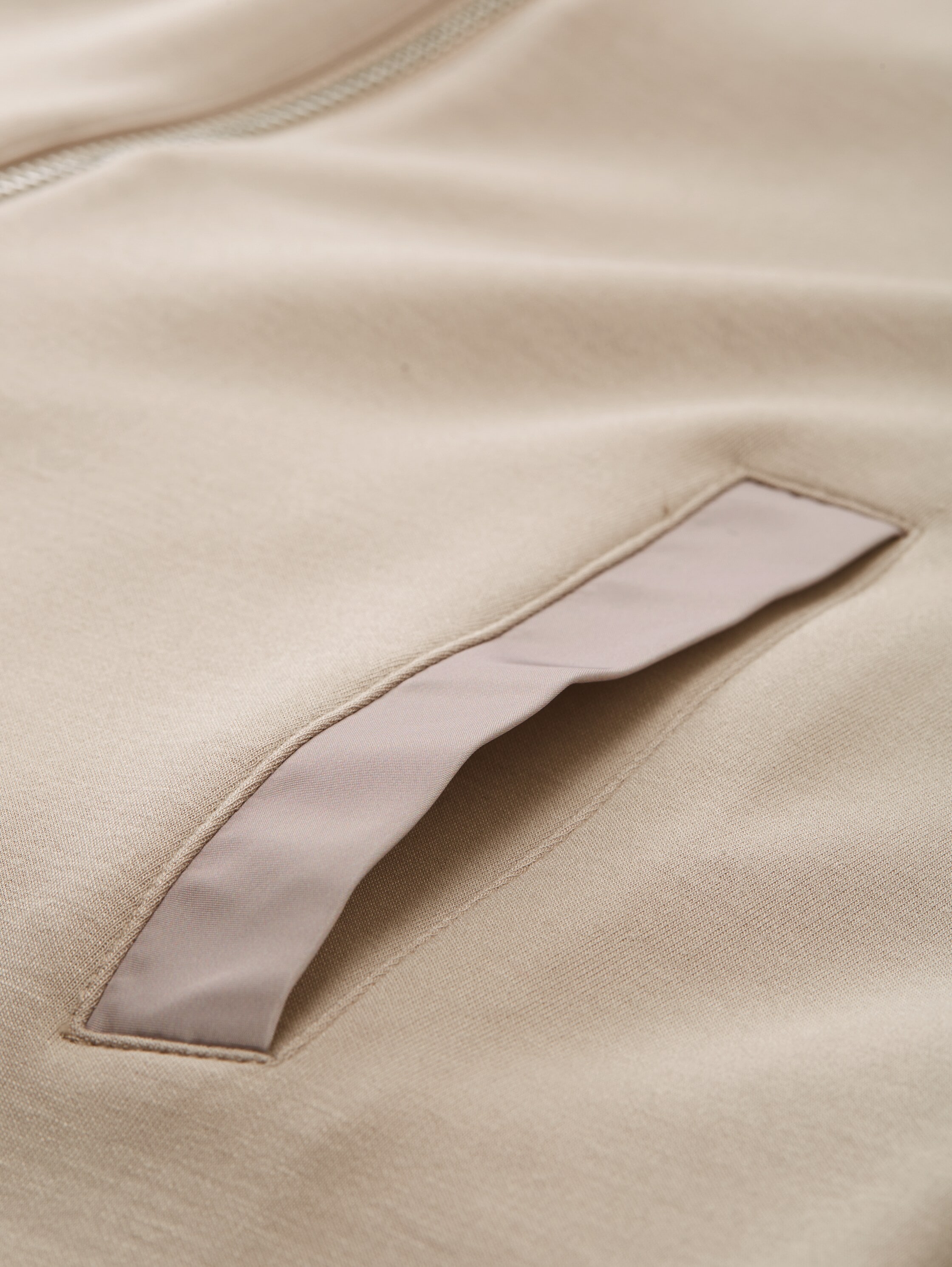 TOM TAILOR Kapuzensweatjacke, mit Viskose und Stretch