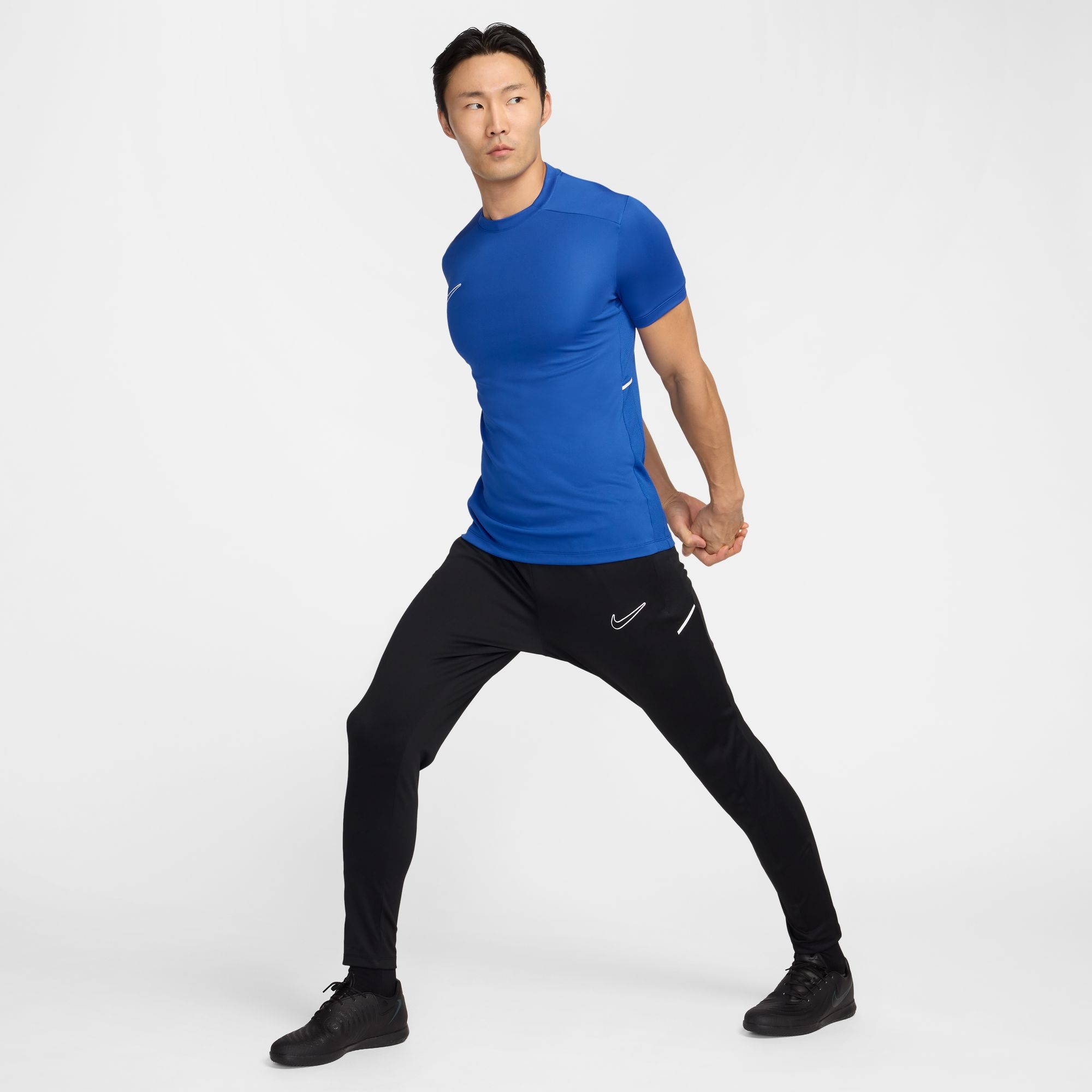 Nike Fußballtrikot »Nike Academy Men's Dri-FIT Short-Sleeve Soccer Top« für Fußballtraining entwickelt, mit seitlichen Mesh-Einsätzen