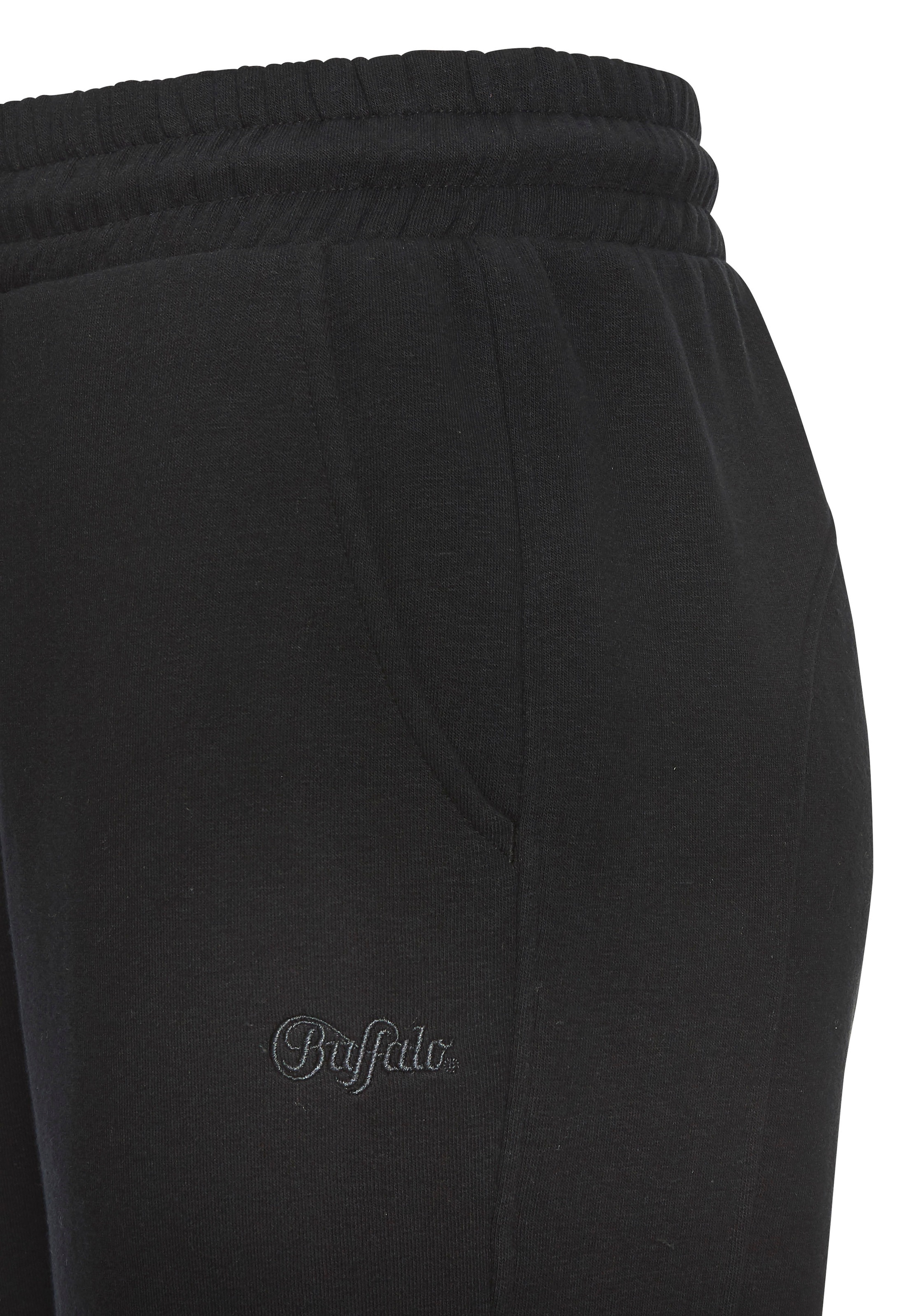 Buffalo Sweathose, mit seitlichen Taschen und Logostickerei