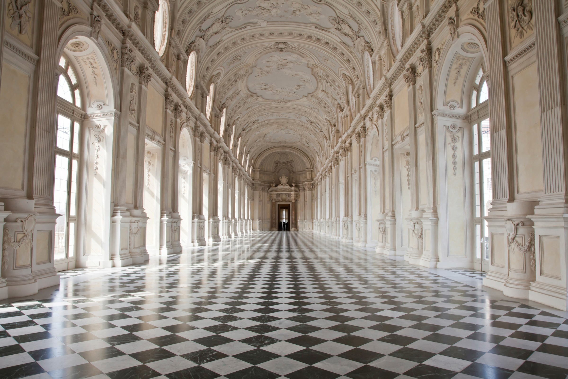 Fototapete »ARCHITEKTUR-VENARIA ROYAL PALACE BAROCK BOGEN SÄULEN«