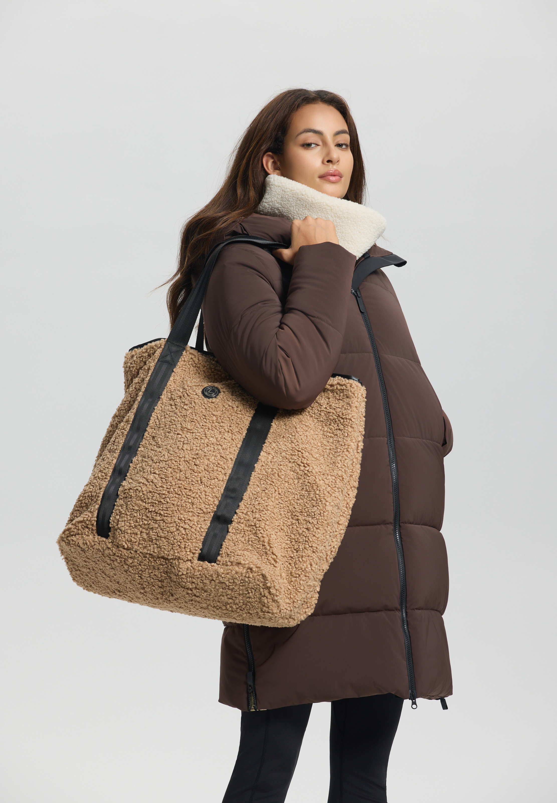 Luhta Shopper »LUHTA OUTAMO« mit innenliegender Reißverschlusstasche, mit Polyesterfutter