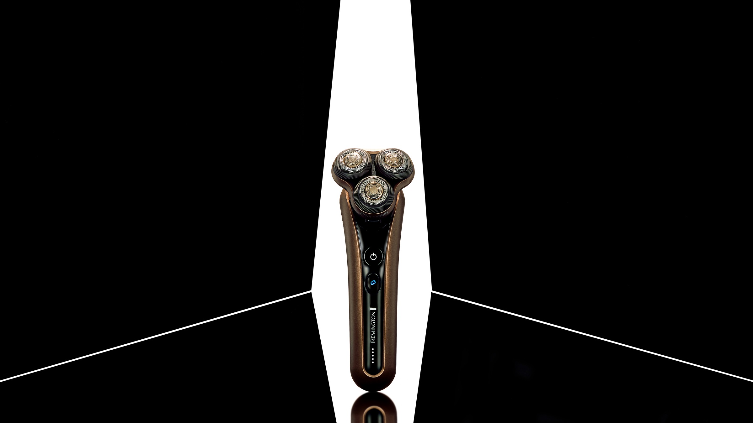 Remington Elektrorasierer »XR1795«, 1 St. Aufsätze, integrierter Präzisionstrimmer, Nass-& Trockenrasur, 360°PivotBallDrehgelenk, SynXSchneidsystem