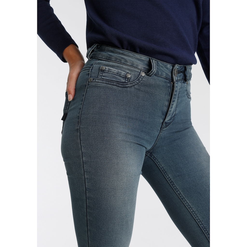 Arizona Skinny-fit-Jeans »Ultra Stretch«