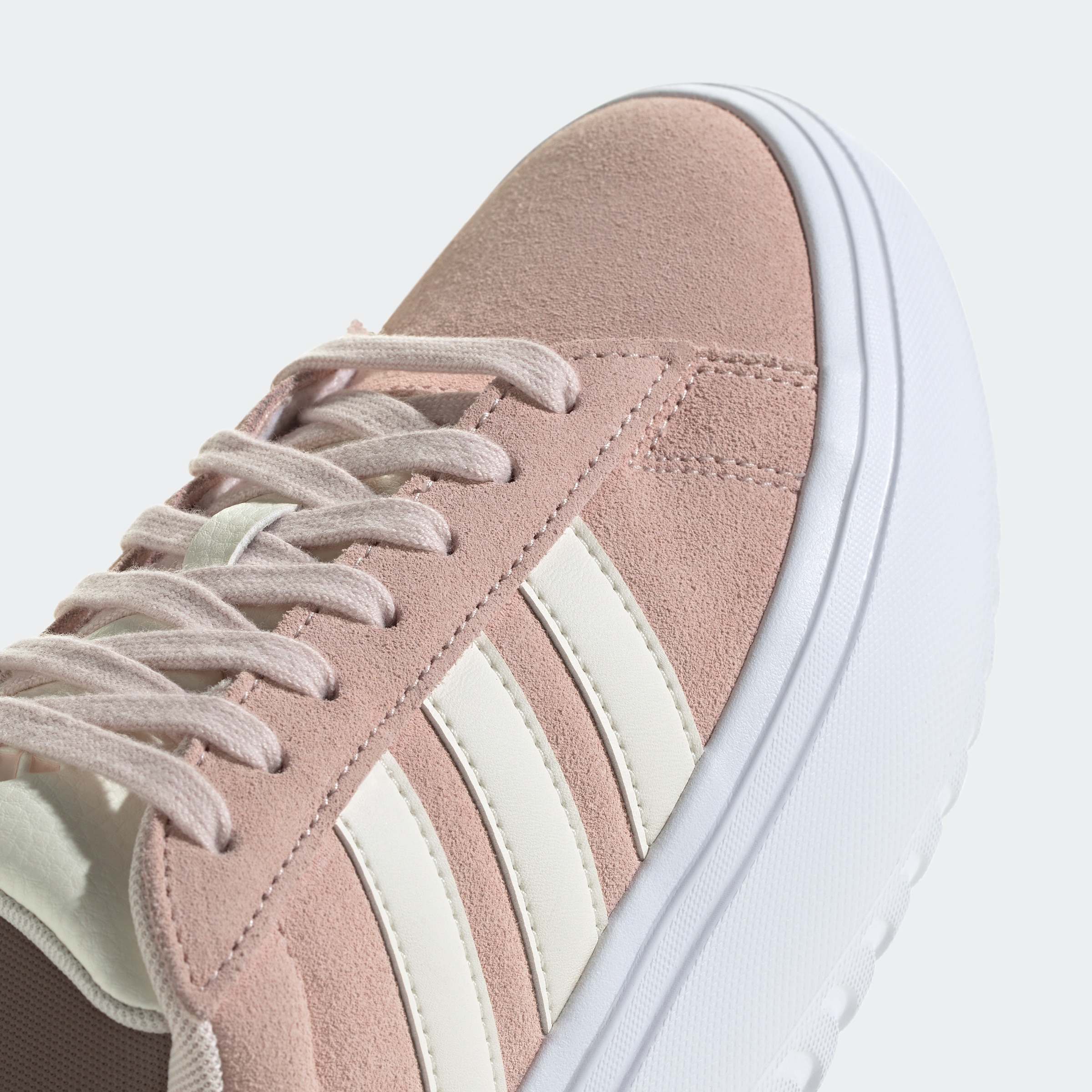 adidas Sportswear Sneaker »GRAND COURT PLATFORM«, Design auf den Spuren des adidas Superstar
