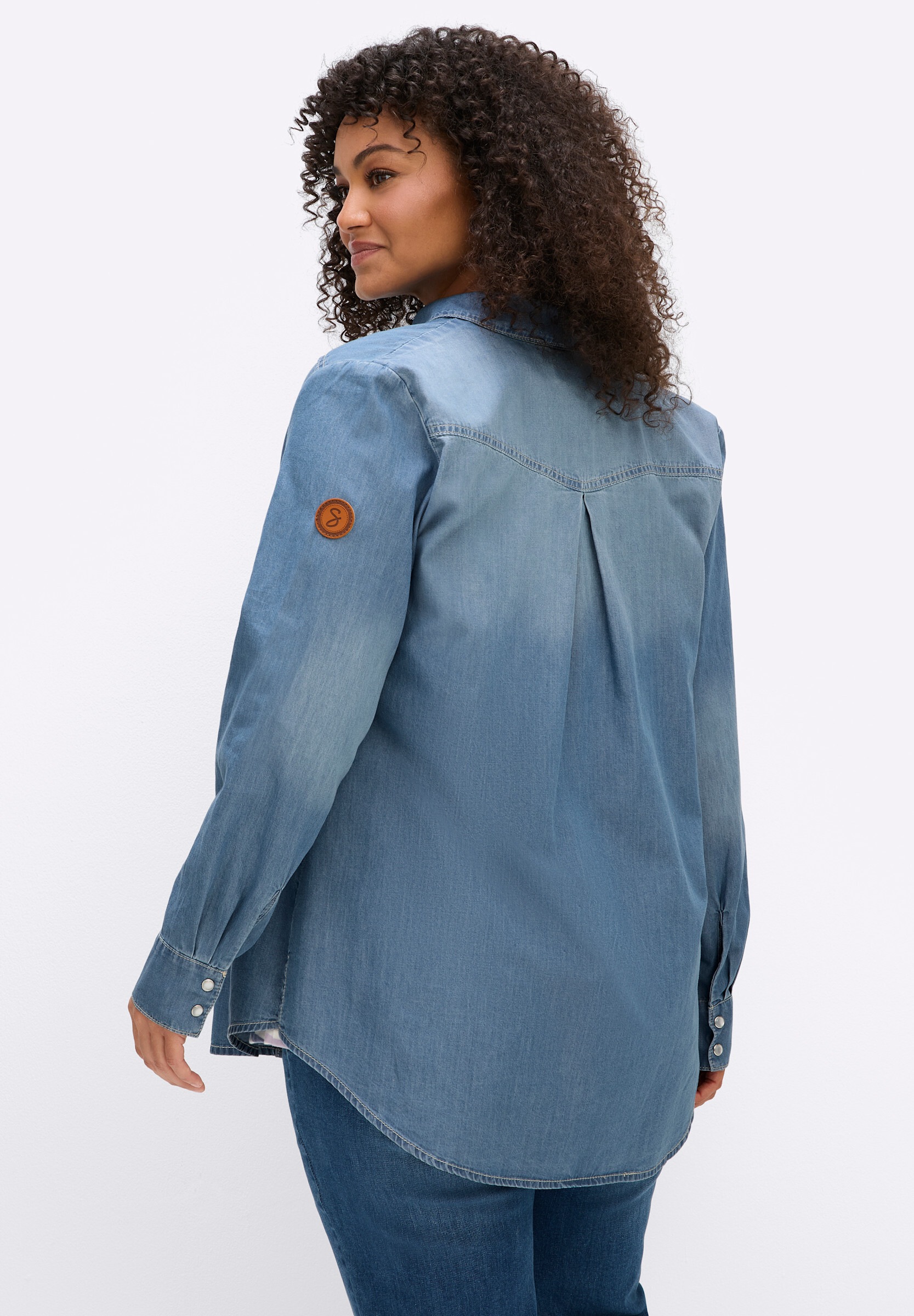 Sheego Jeansbluse »Jeansbluse Jeansbluse in leichter Waschung«