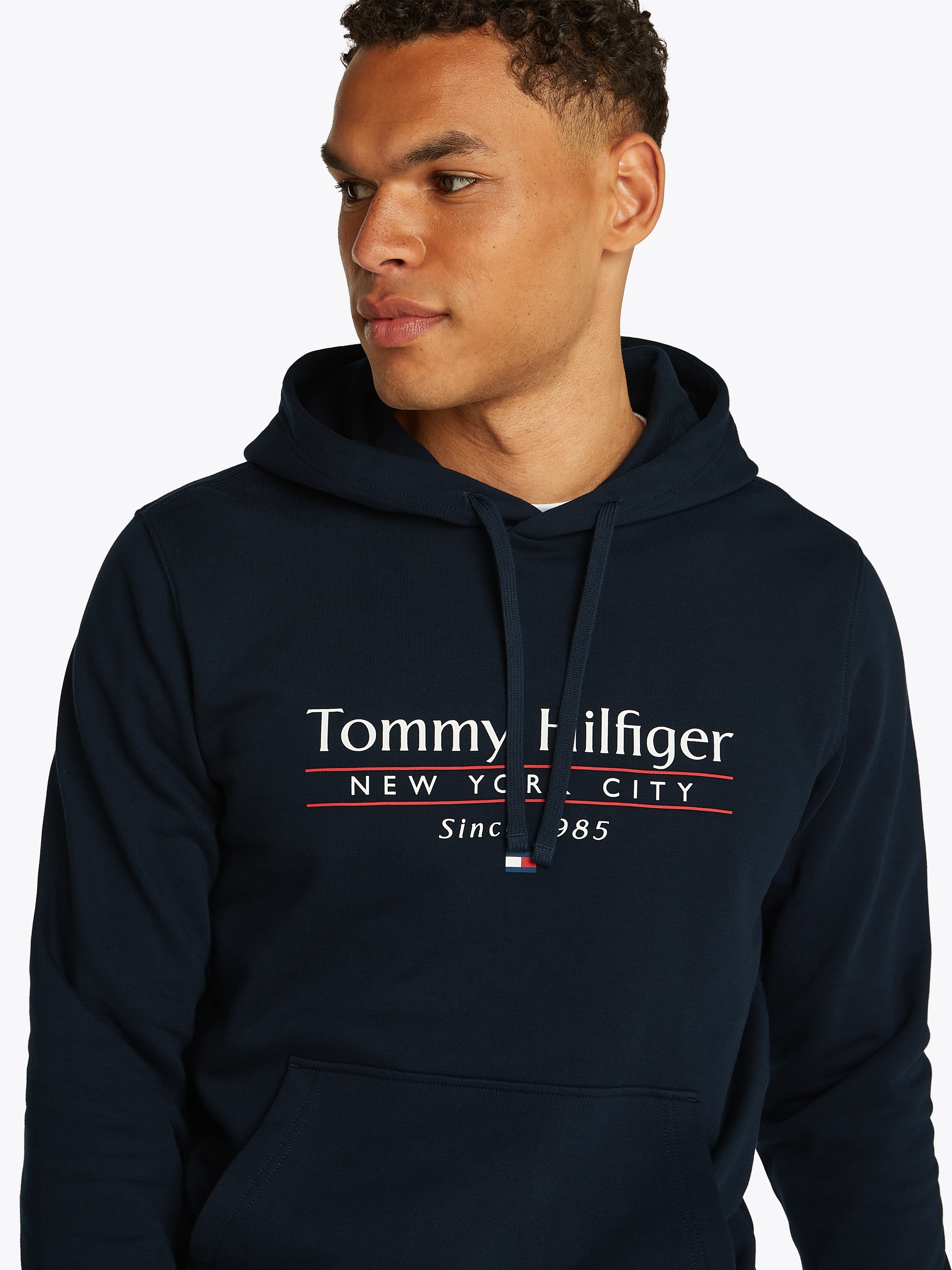 Tommy Hilfiger Hoodie »HILFIGER CENTER STACK HOODY«, mit großem mehrfarbigen Print